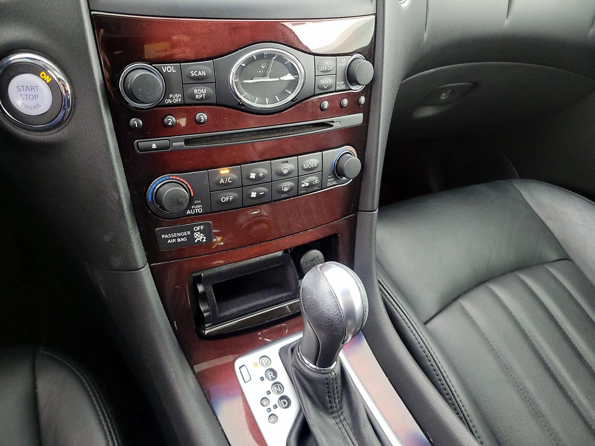 Thumbnail: 2016 INFINITI QX50 - 17