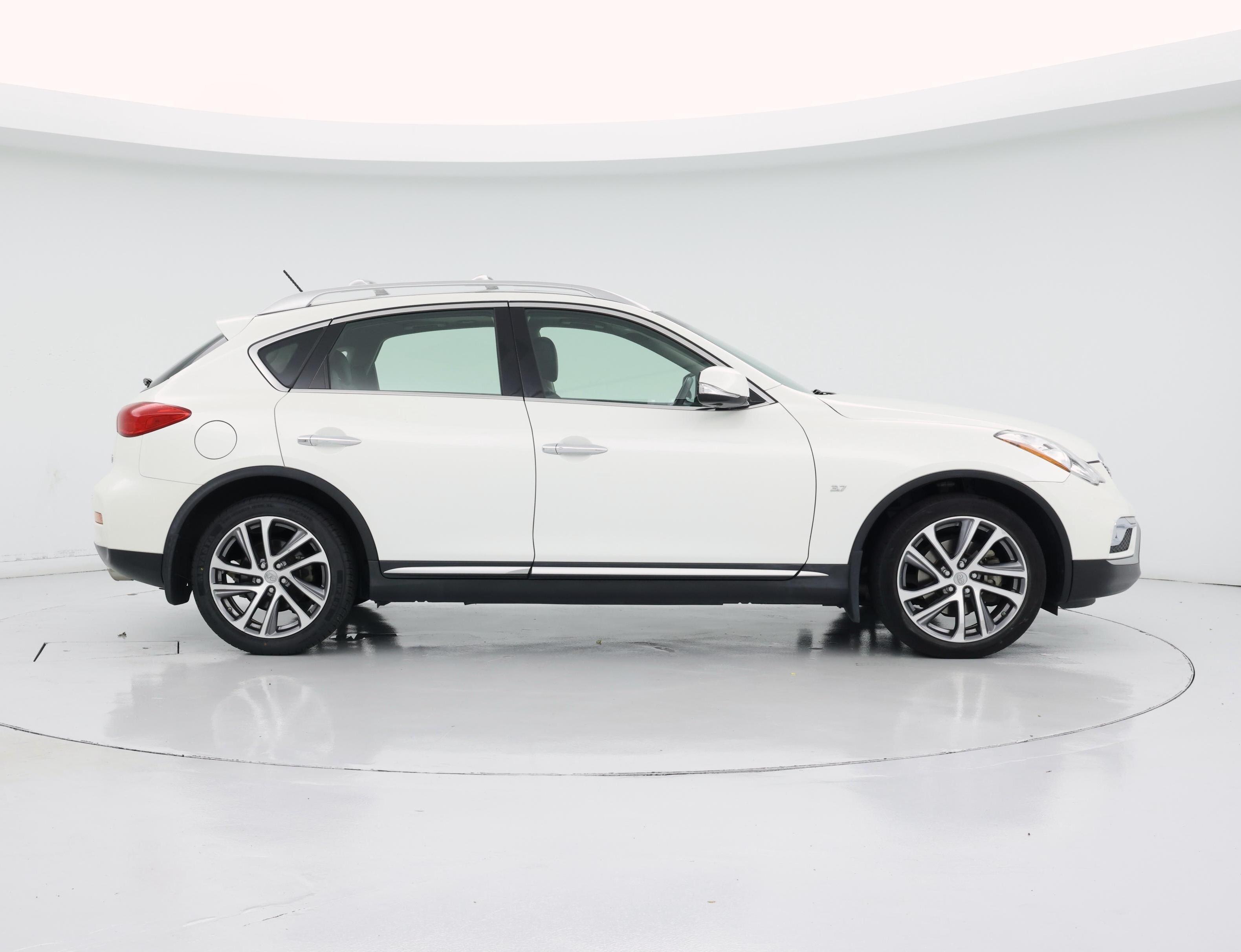 Thumbnail: 2016 INFINITI QX50 - 7