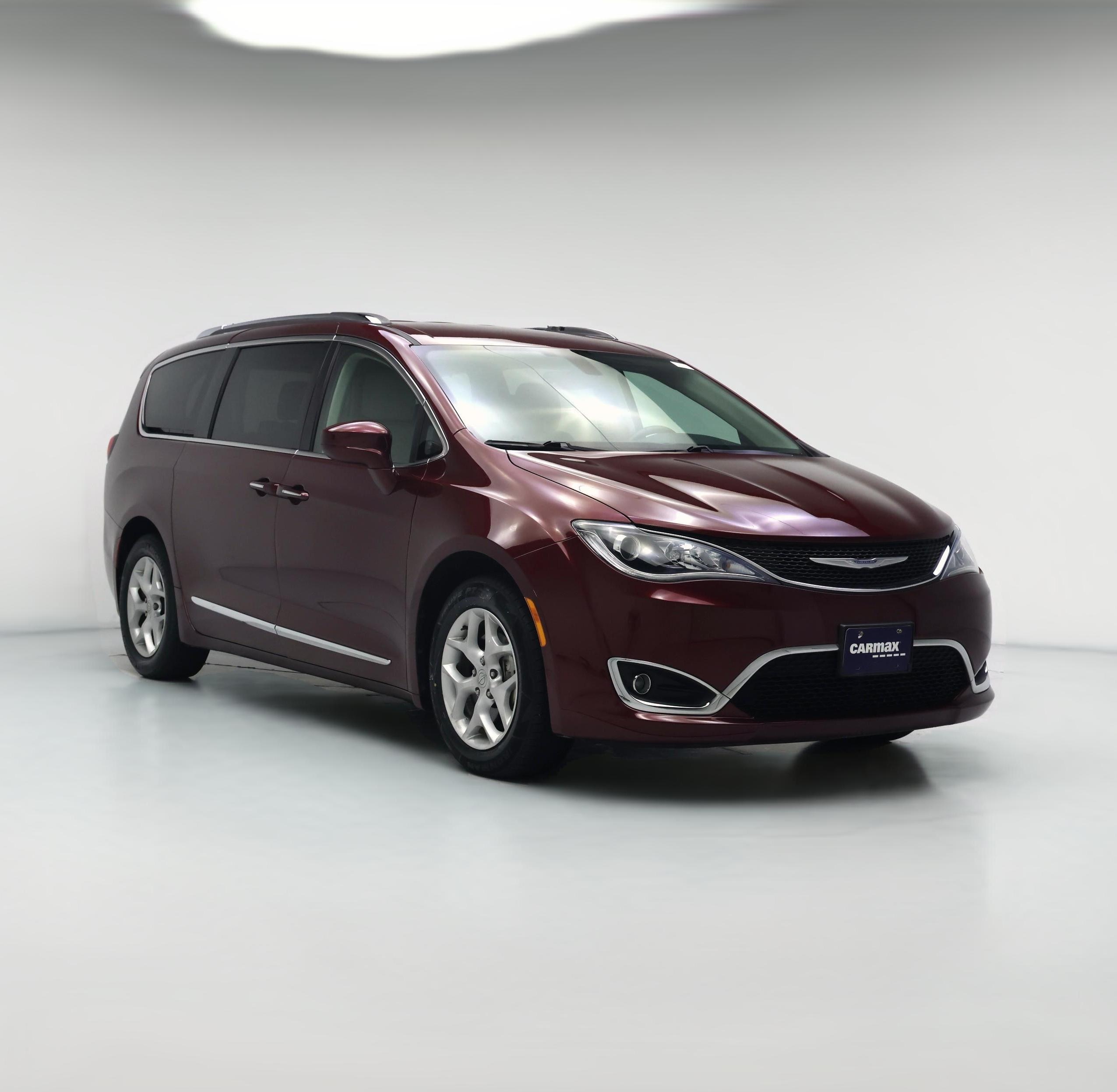 Thumbnail: 2018 Chrysler Pacifica - 1