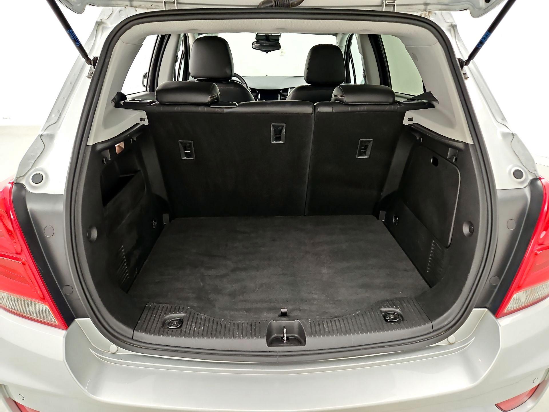 Thumbnail: 2020 Chevrolet Trax - 20