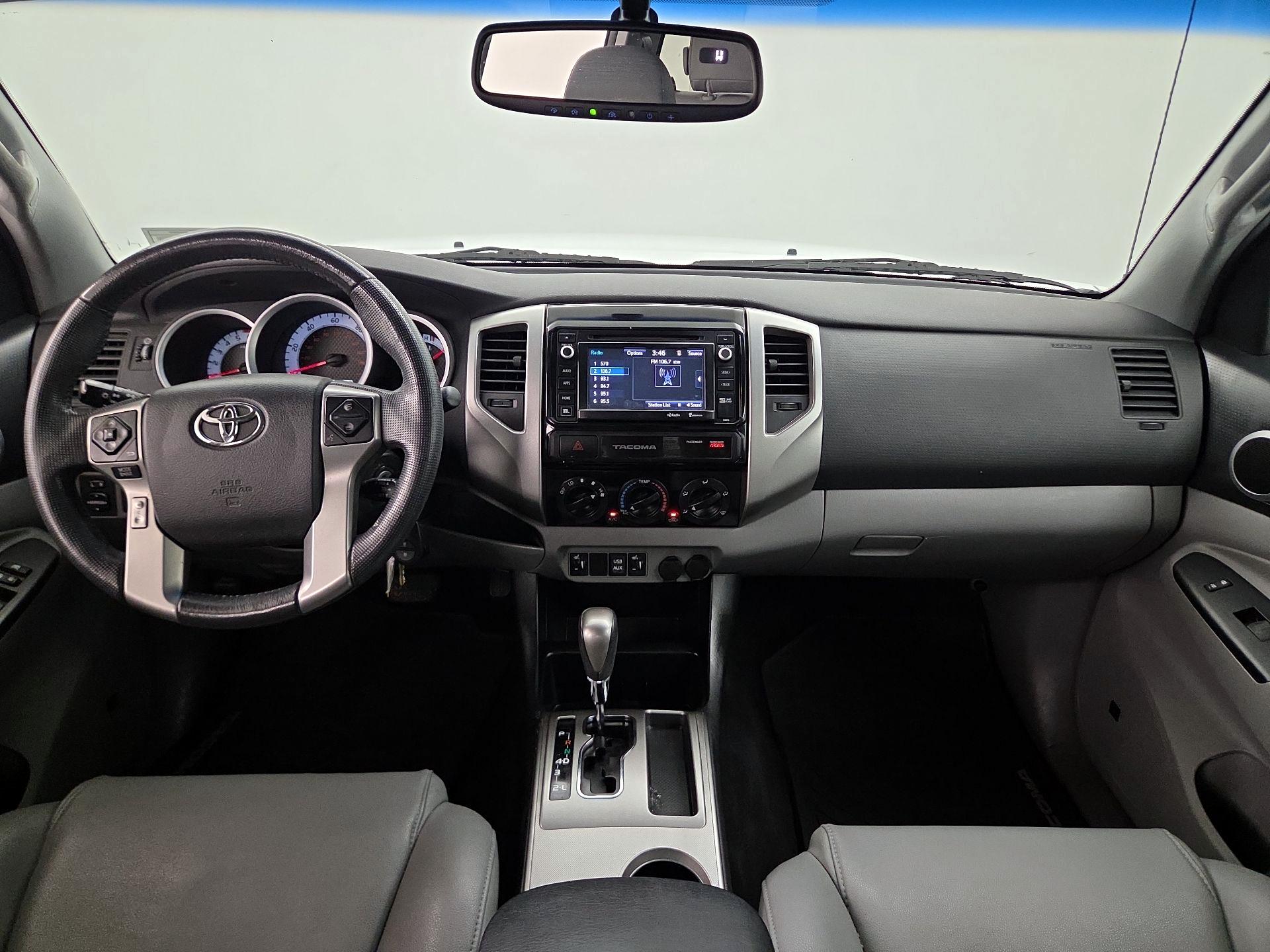 Thumbnail: 2015 Toyota Tacoma - 9