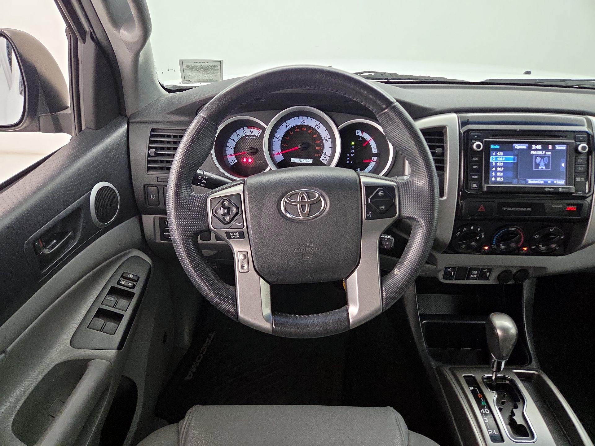 Thumbnail: 2015 Toyota Tacoma - 10