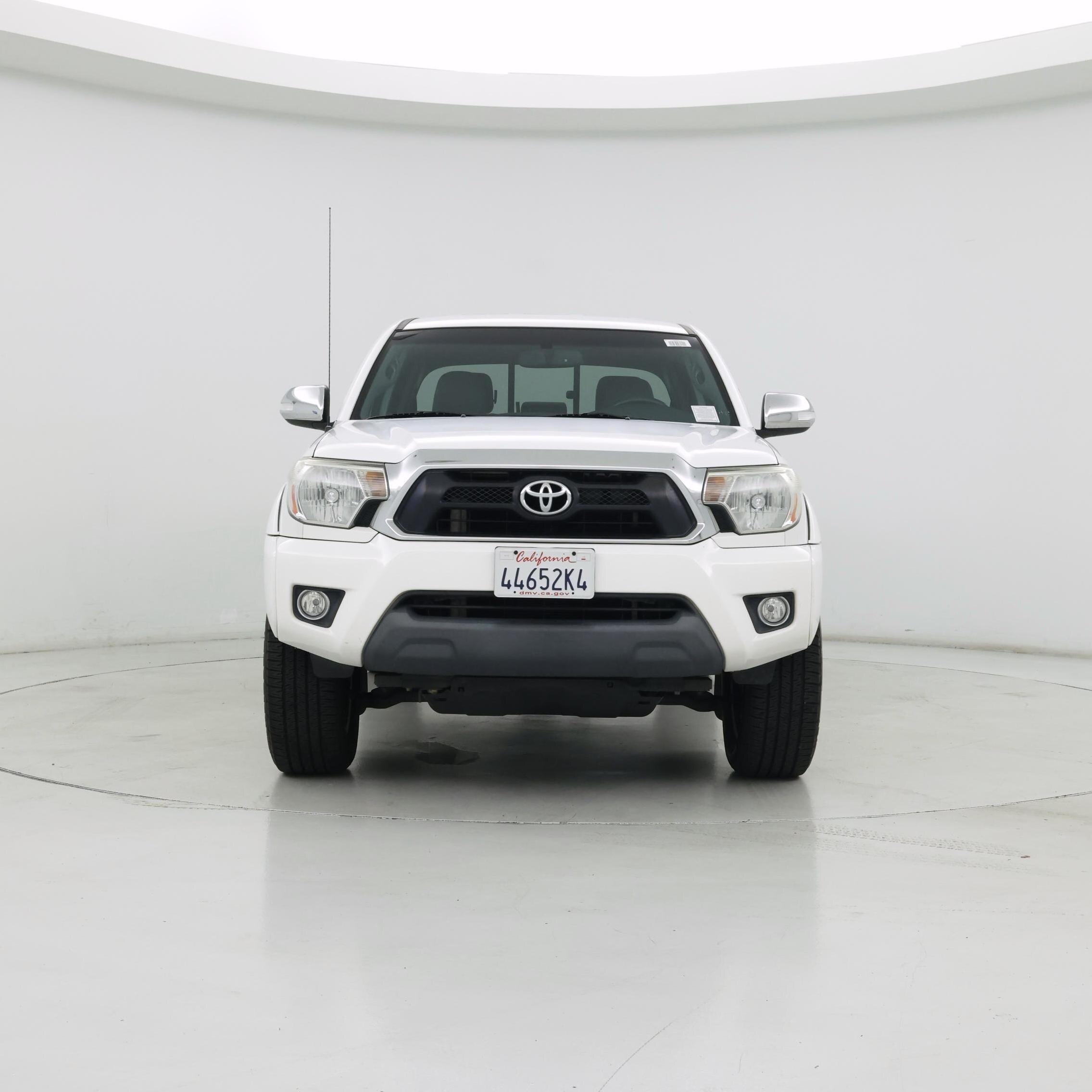 Thumbnail: 2015 Toyota Tacoma - 5