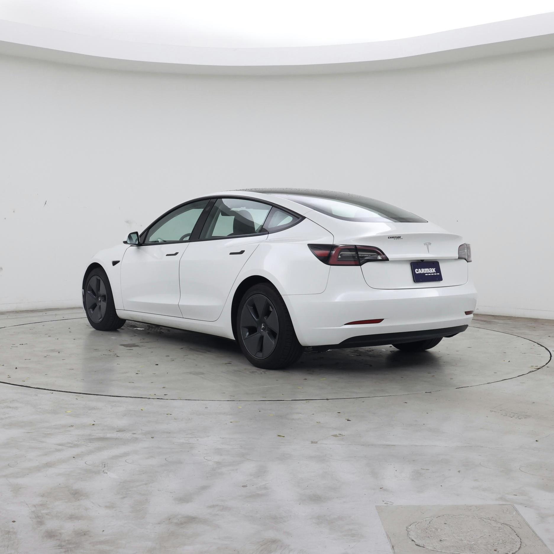 Thumbnail: 2023 Tesla Model 3 - 2