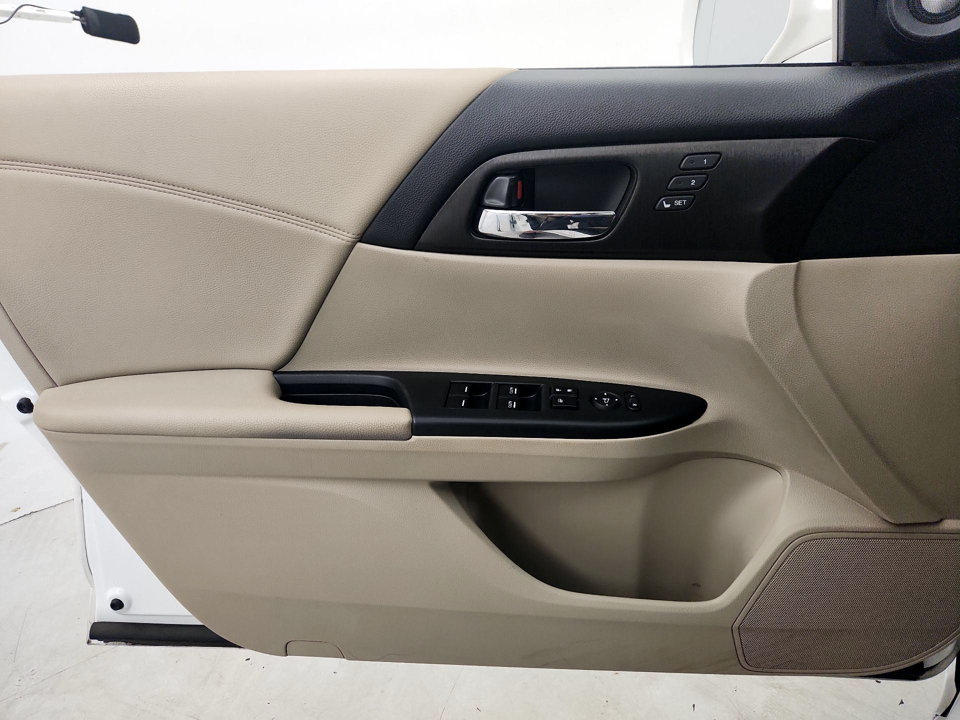 Thumbnail: 2014 Honda Accord - 12
