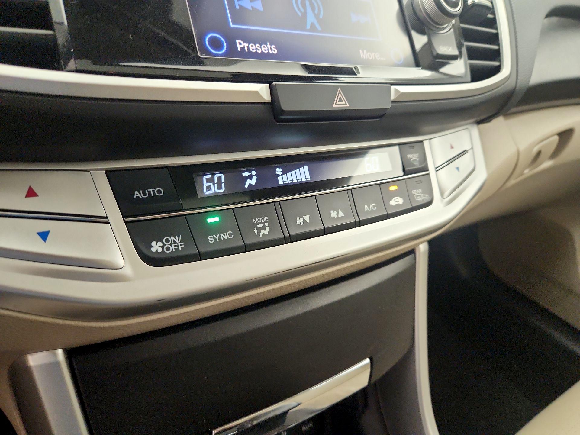 Thumbnail: 2014 Honda Accord - 16