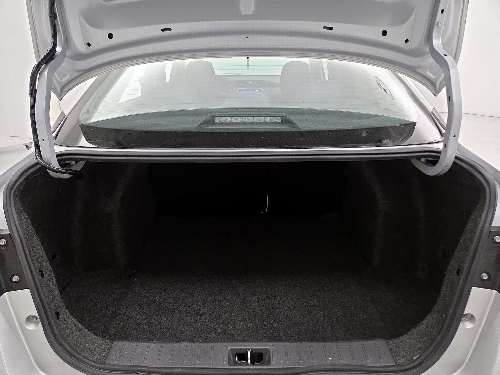 2020 Nissan Versa Sedan S - Photo 21
