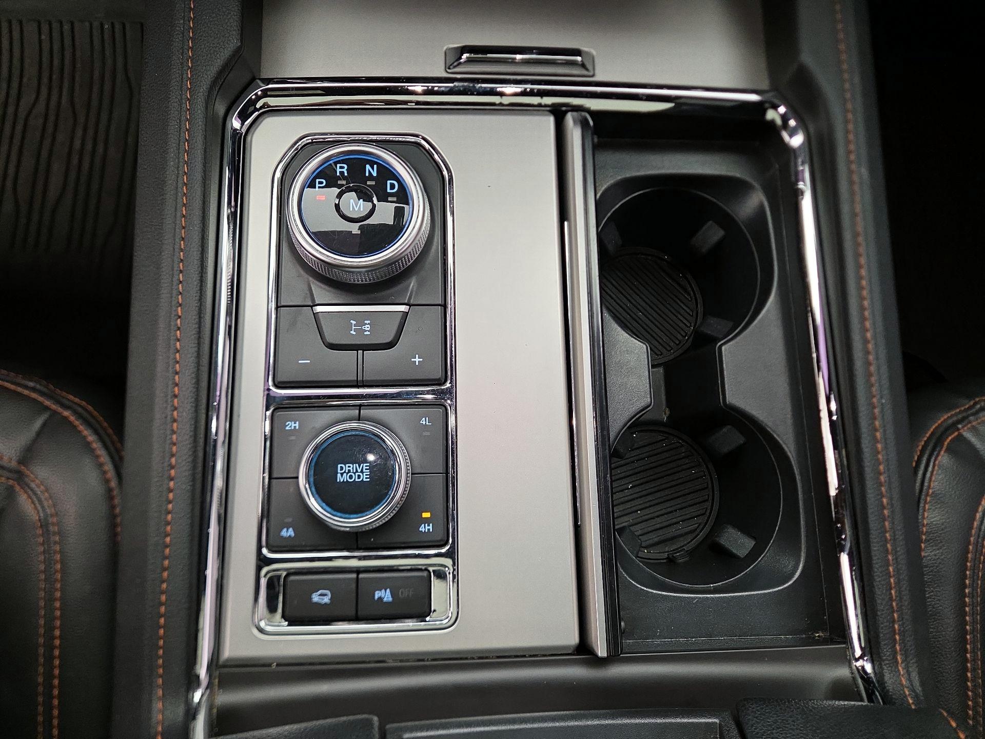Thumbnail: 2023 Ford Expedition - 18
