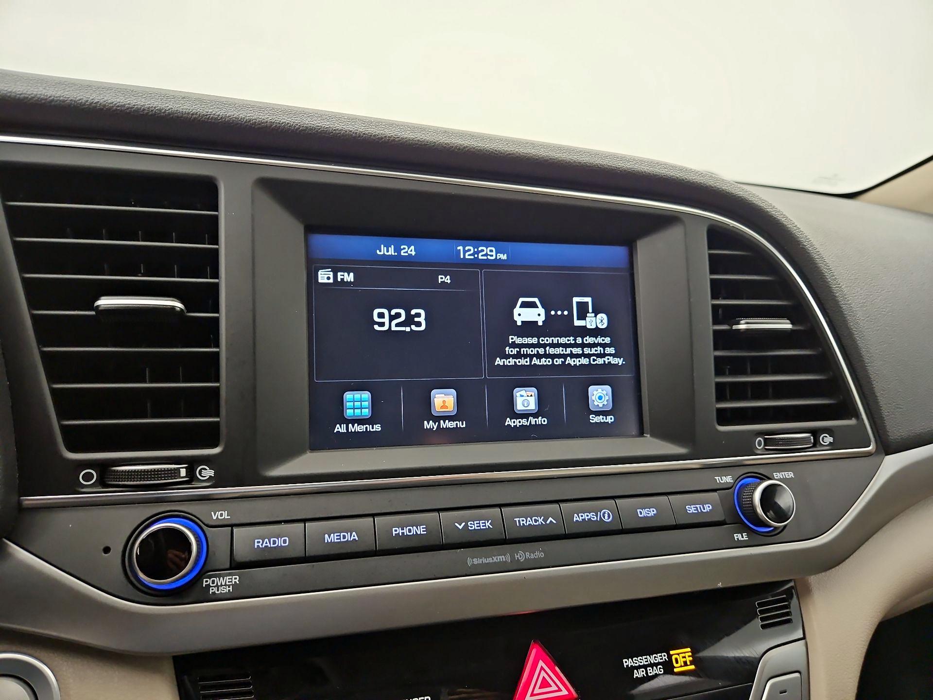 Thumbnail: 2018 Hyundai Elantra - 15