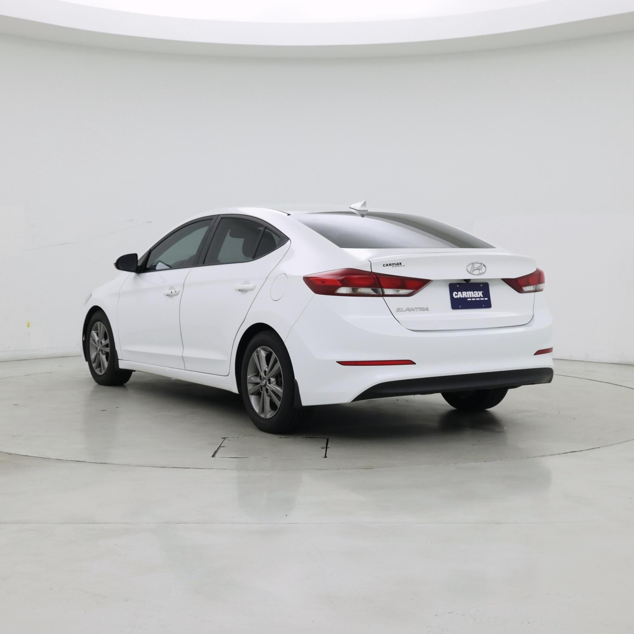 Thumbnail: 2018 Hyundai Elantra - 2