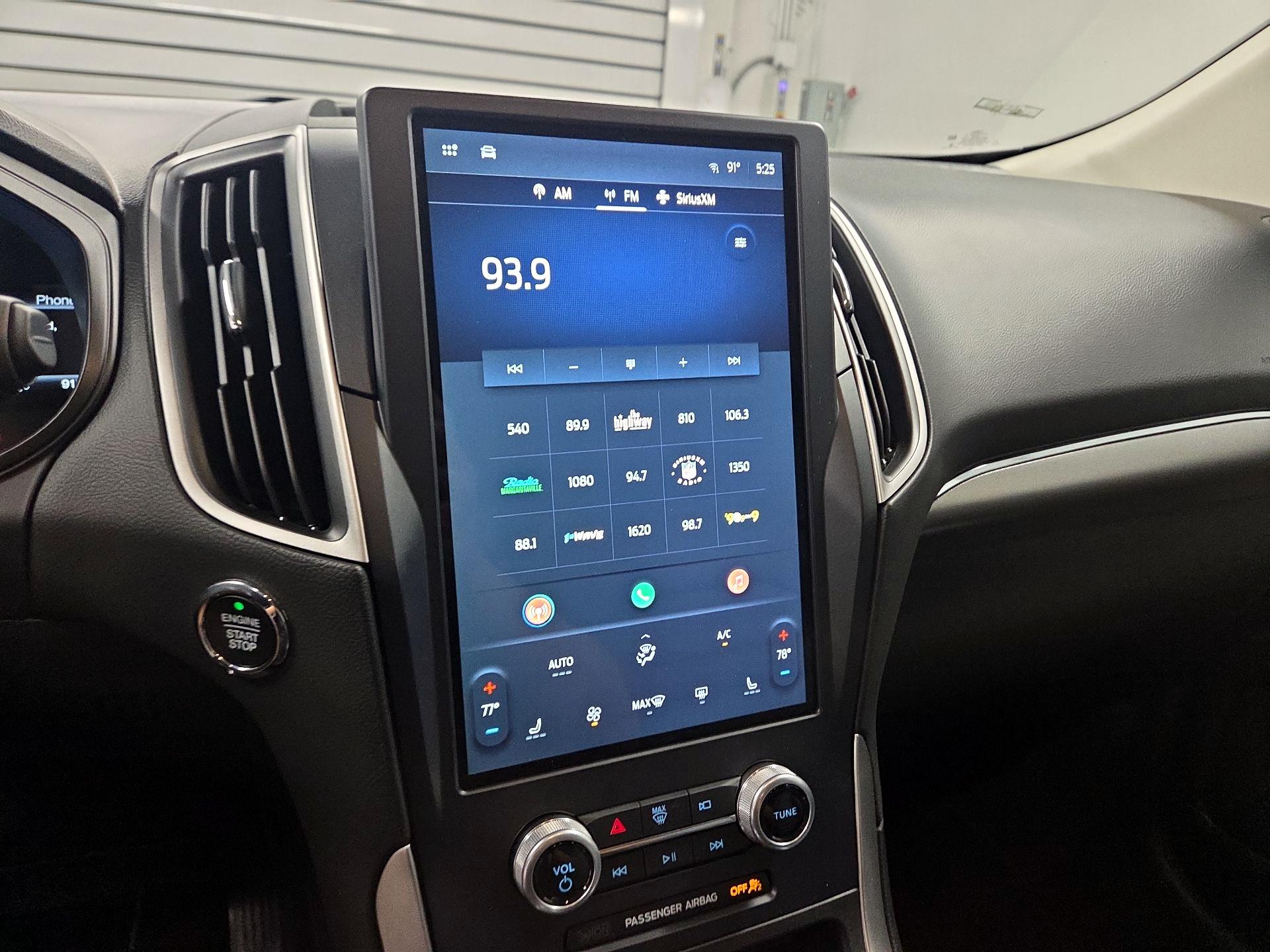 Thumbnail: 2023 Ford Edge - 13