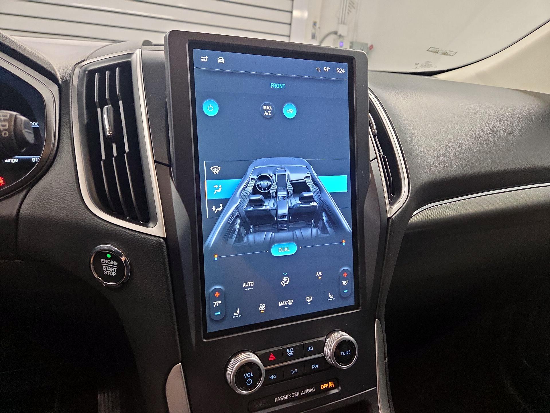 Thumbnail: 2023 Ford Edge - 14