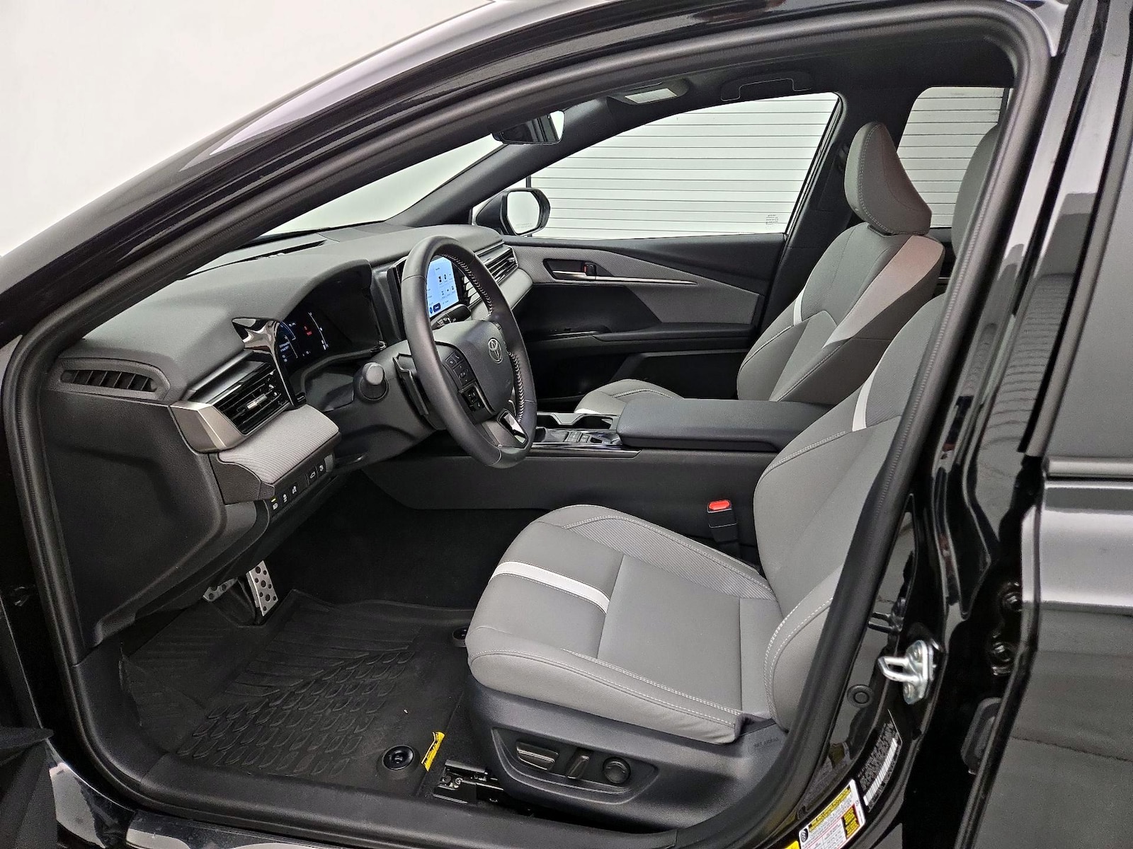 Power Seat(s) & Side Airbags