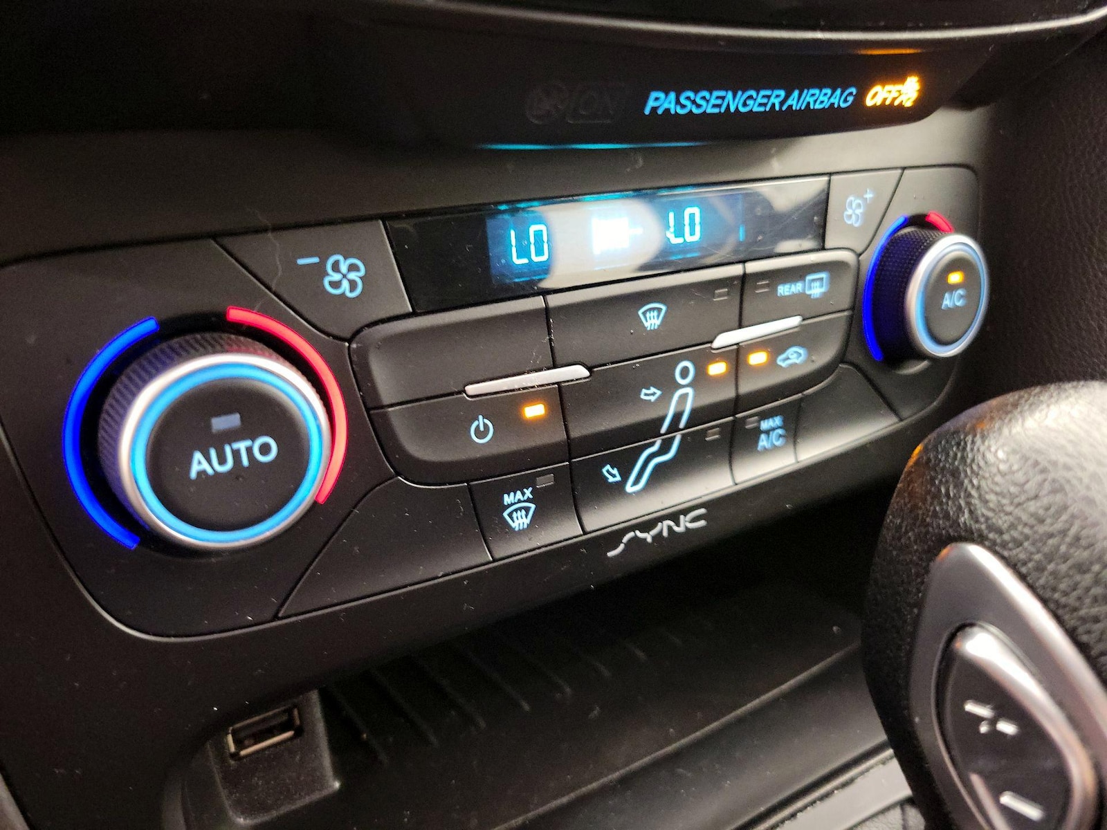 2018 Ford Focus SEL - Photo 17