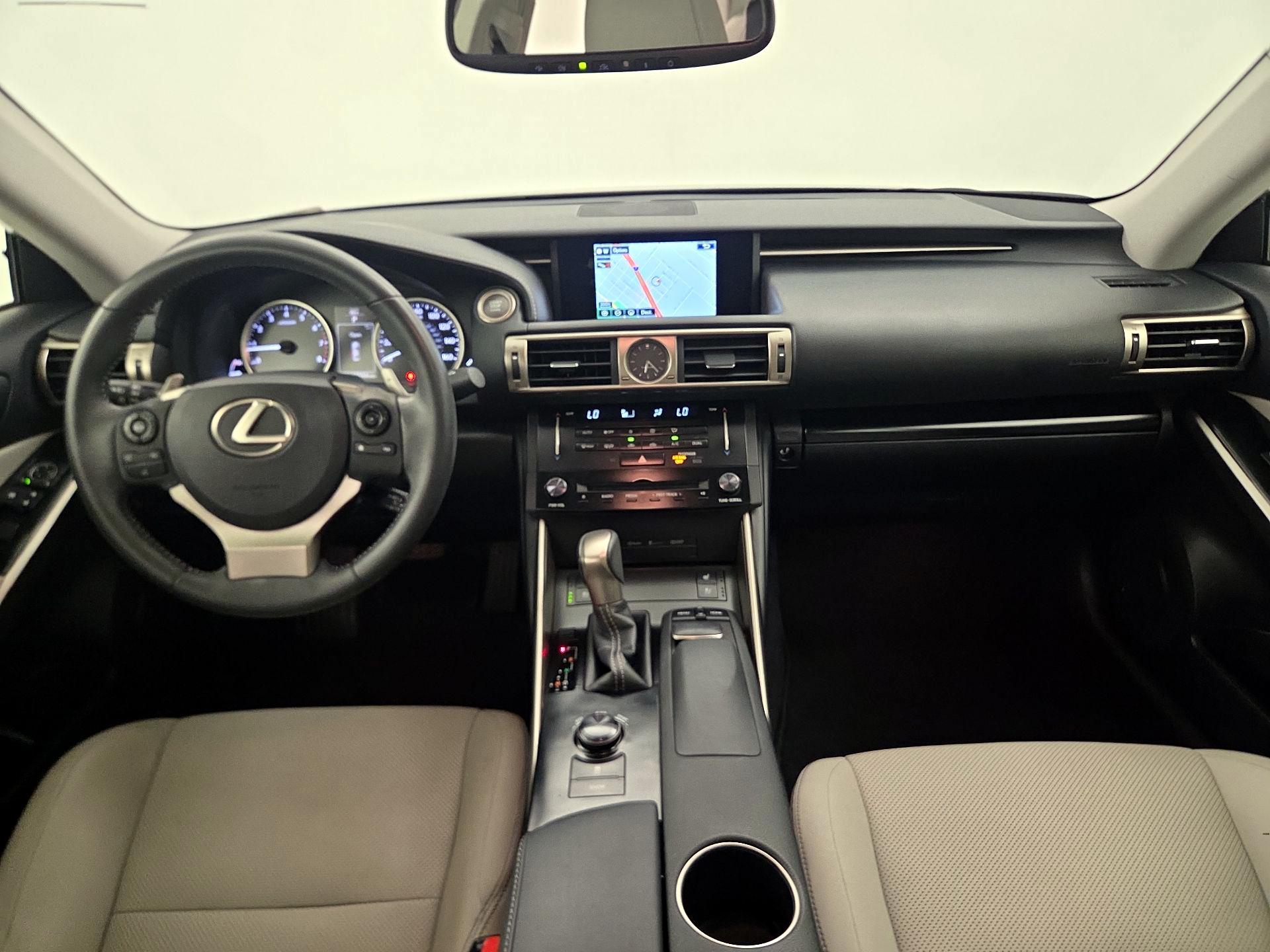 Thumbnail: 2014 Lexus IS - 9