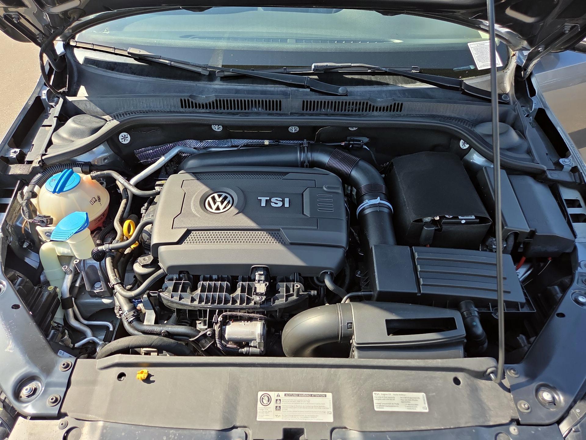 Thumbnail: 2015 Volkswagen Jetta - 20