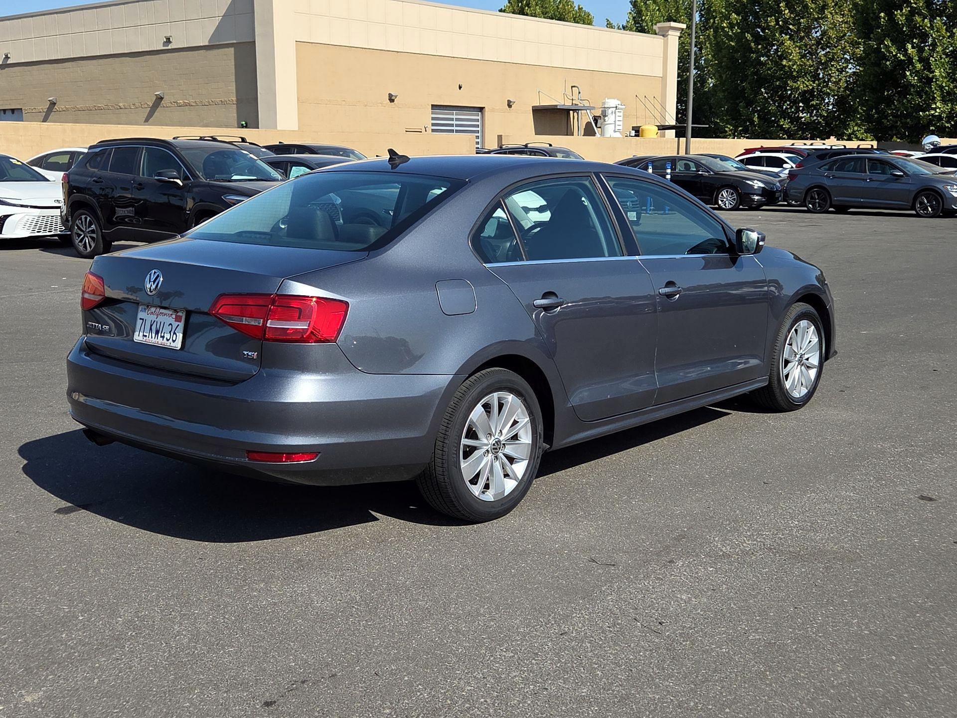 Thumbnail: 2015 Volkswagen Jetta - 5