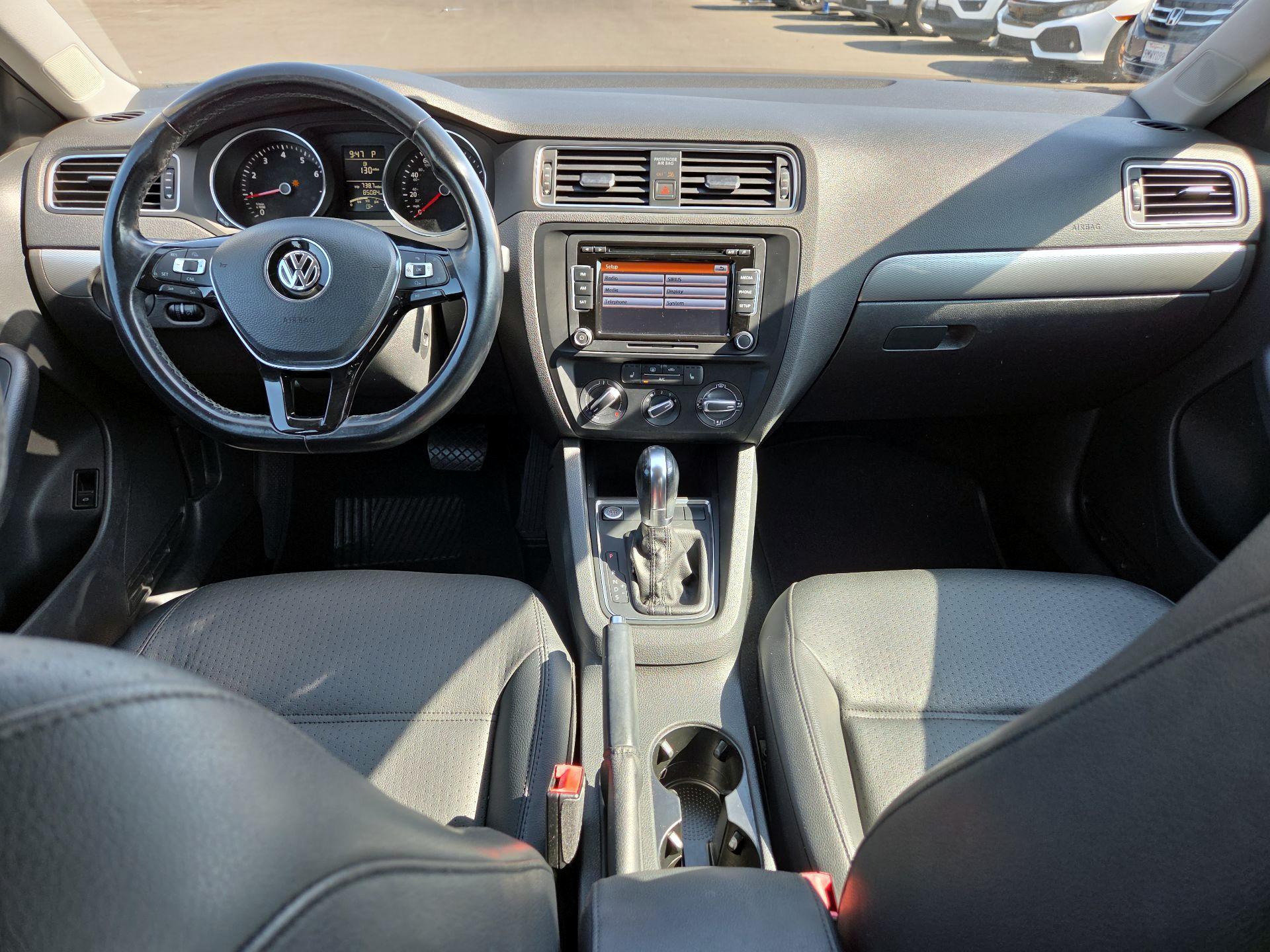 Thumbnail: 2015 Volkswagen Jetta - 8