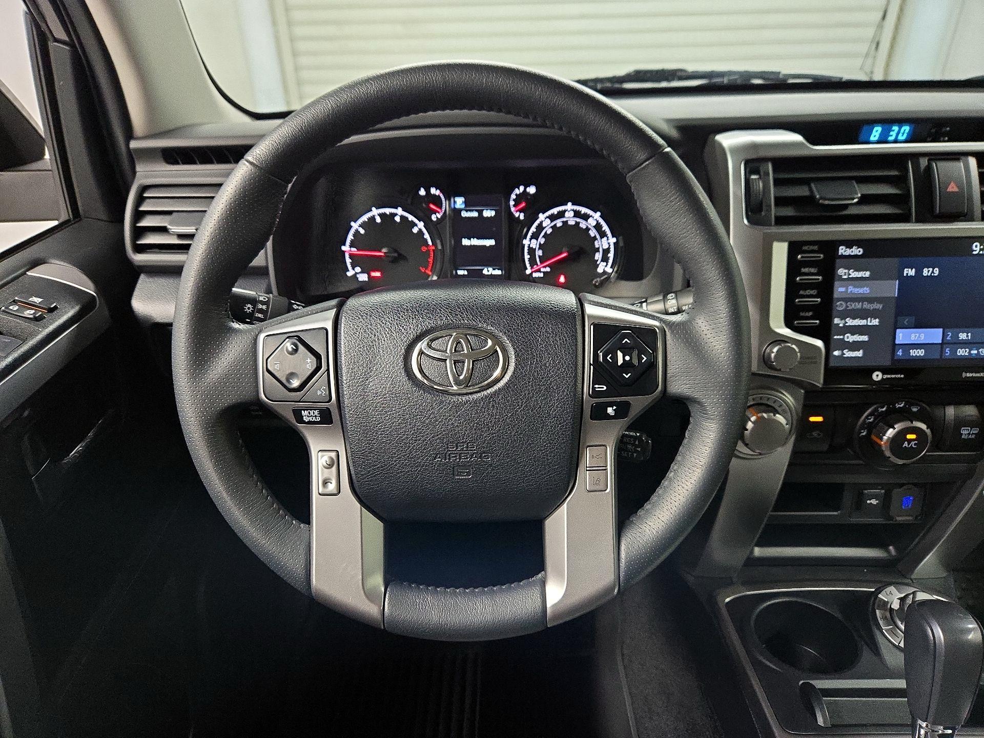 Thumbnail: 2022 Toyota 4Runner - 10