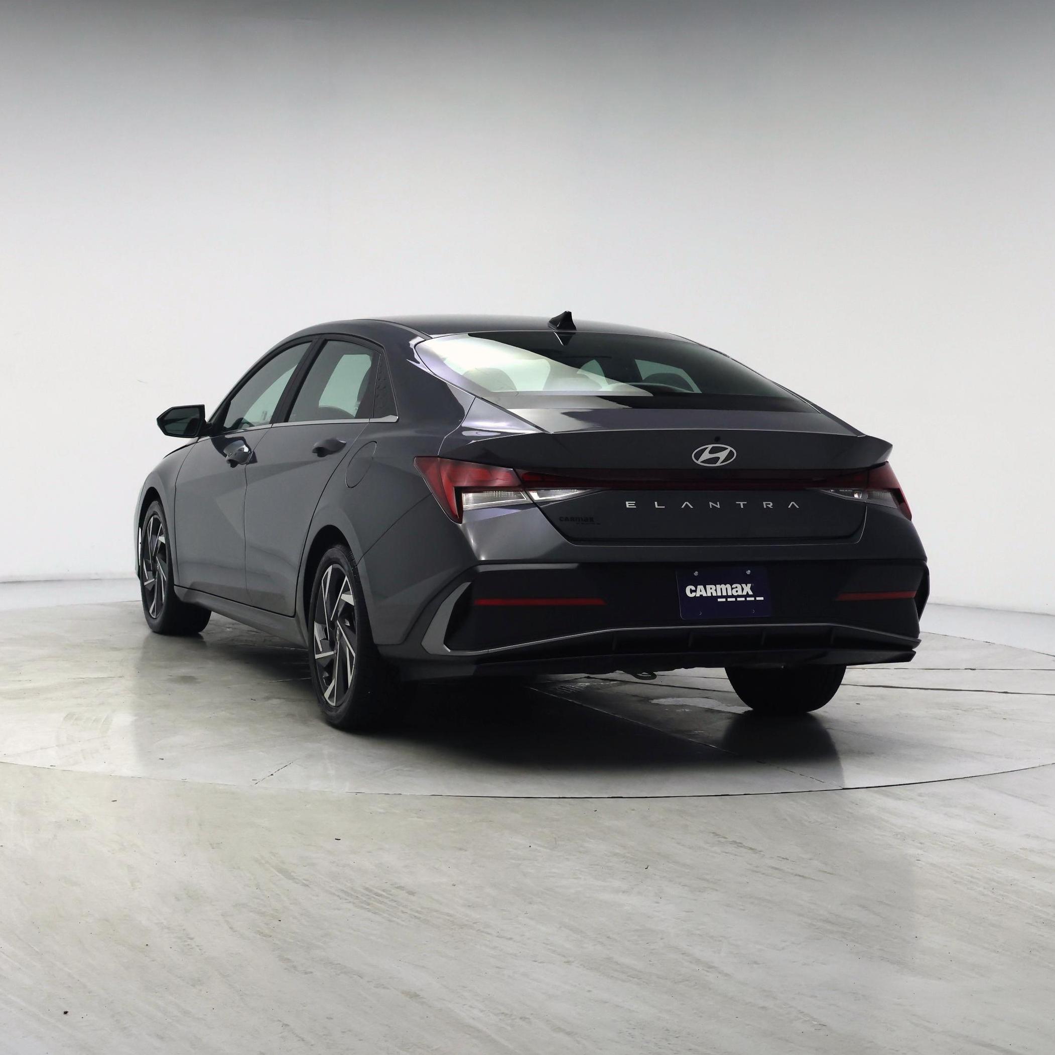 Thumbnail: 2024 Hyundai Elantra - 2
