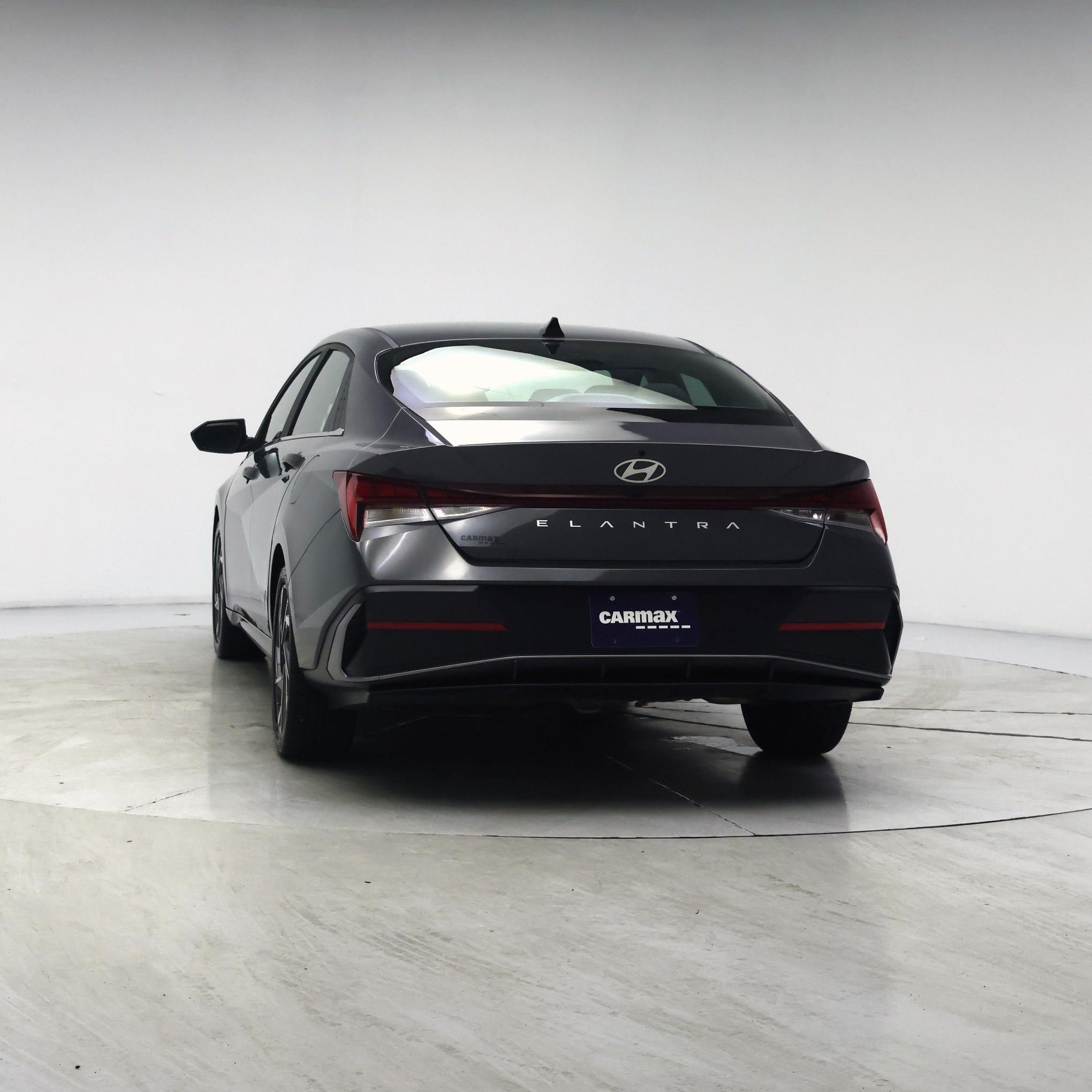 Thumbnail: 2024 Hyundai Elantra - 6