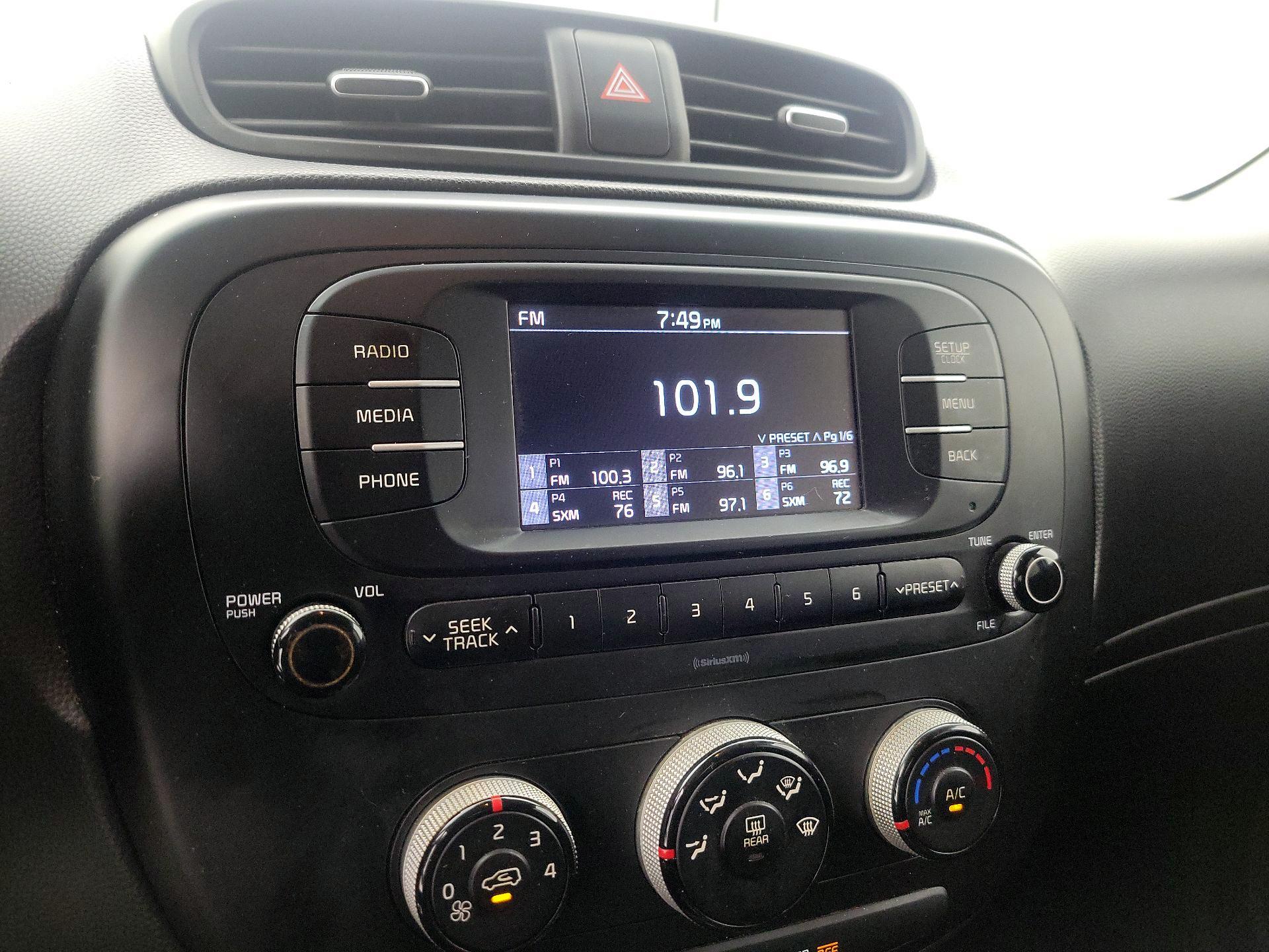 Thumbnail: 2017 Kia Soul - 14