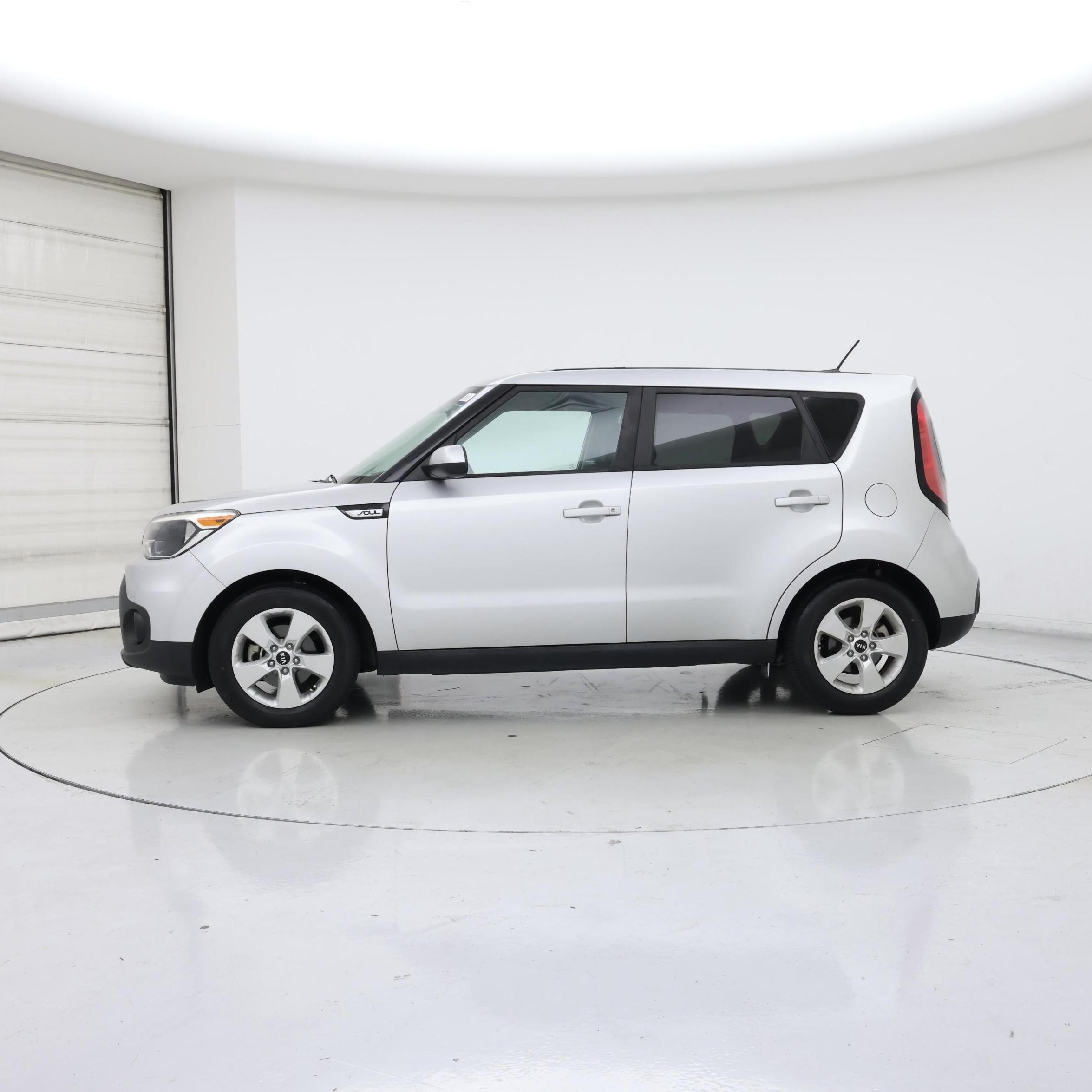 Thumbnail: 2017 Kia Soul - 3
