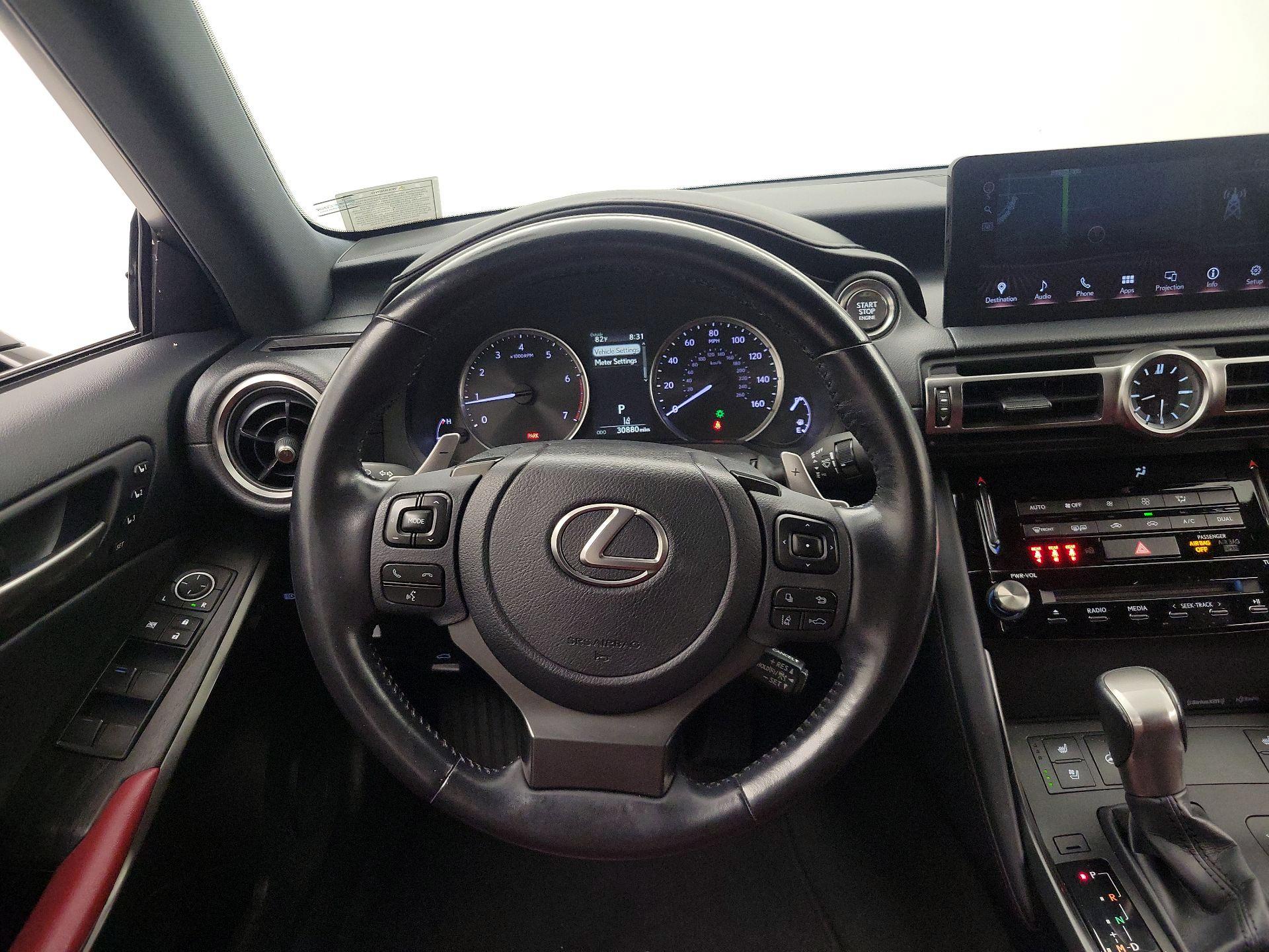 Thumbnail: 2022 Lexus IS - 10