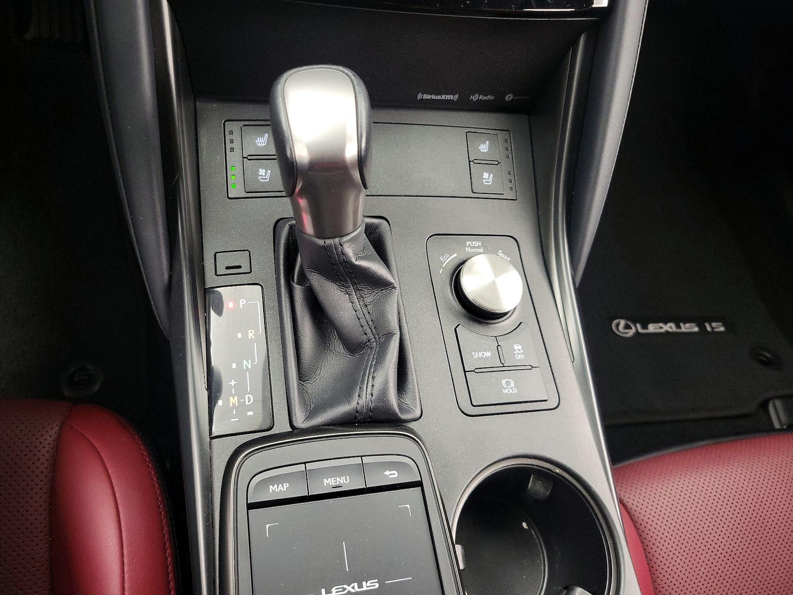 2022 Lexus IS 300 - Photo 19