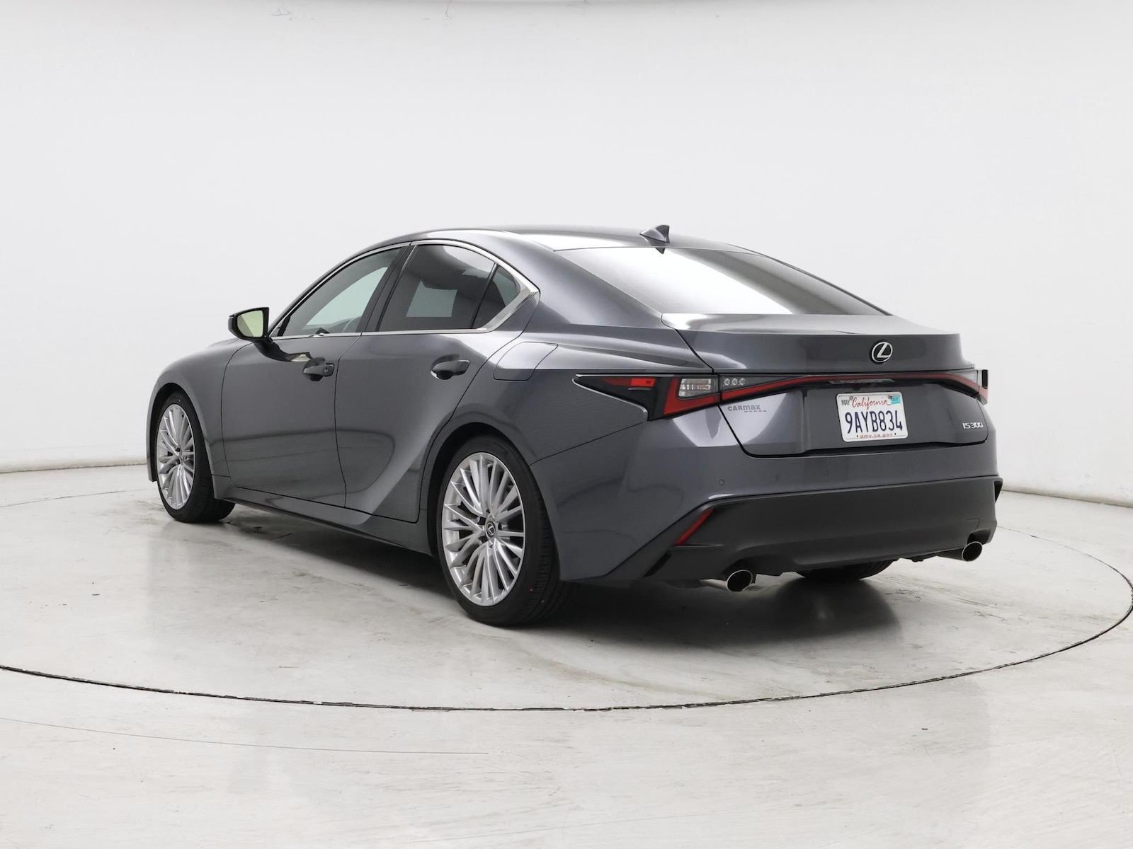 2022 Lexus IS 300 - Photo 3