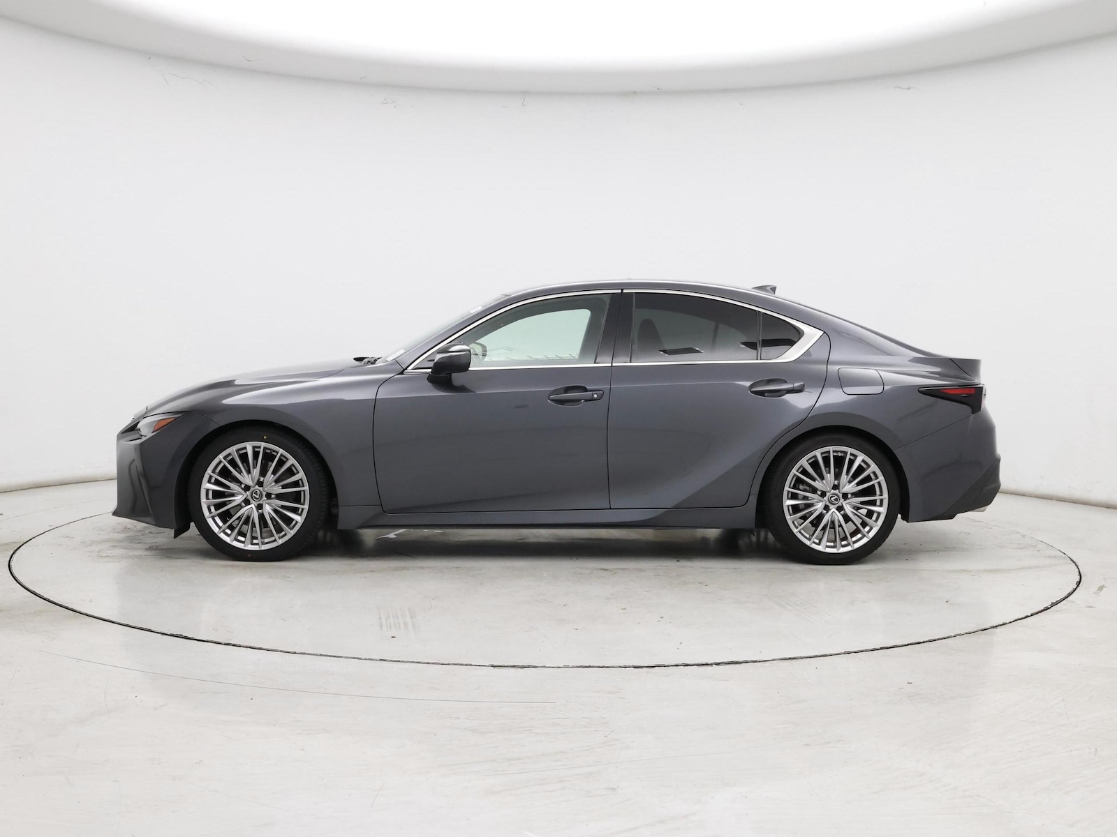 2022 Lexus IS 300 - Photo 4