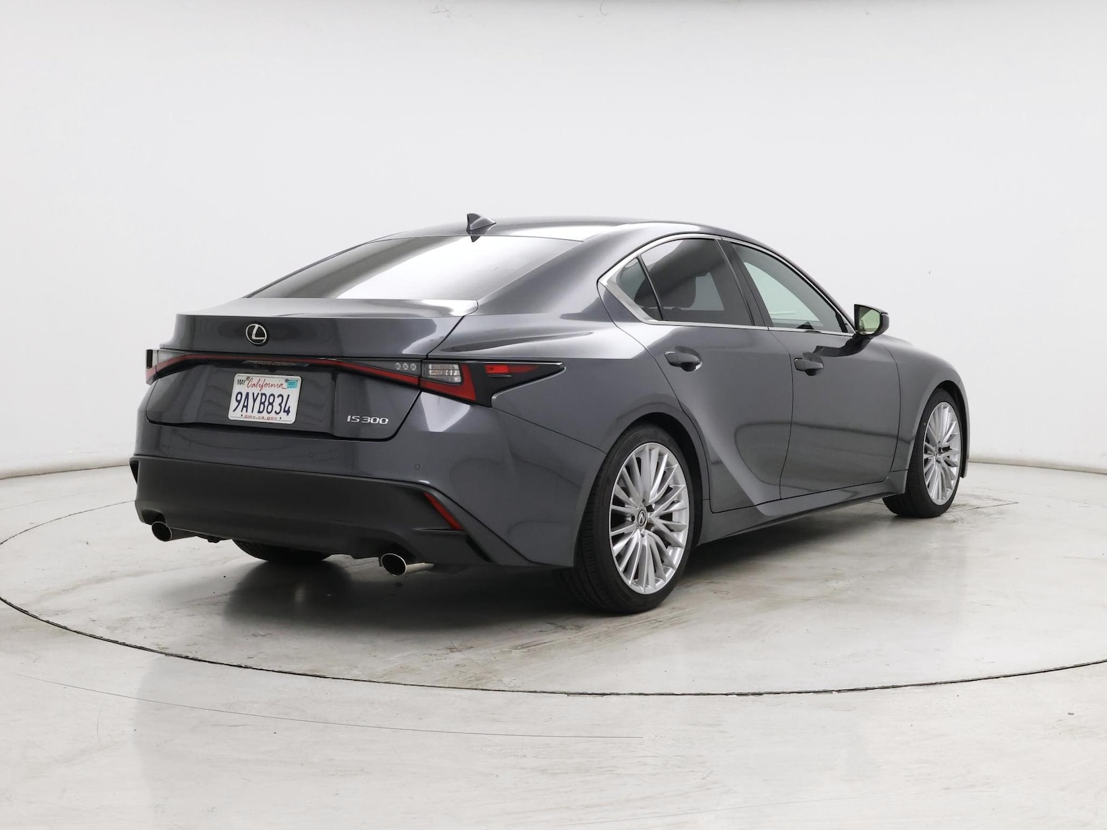 2022 Lexus IS 300 - Photo 9