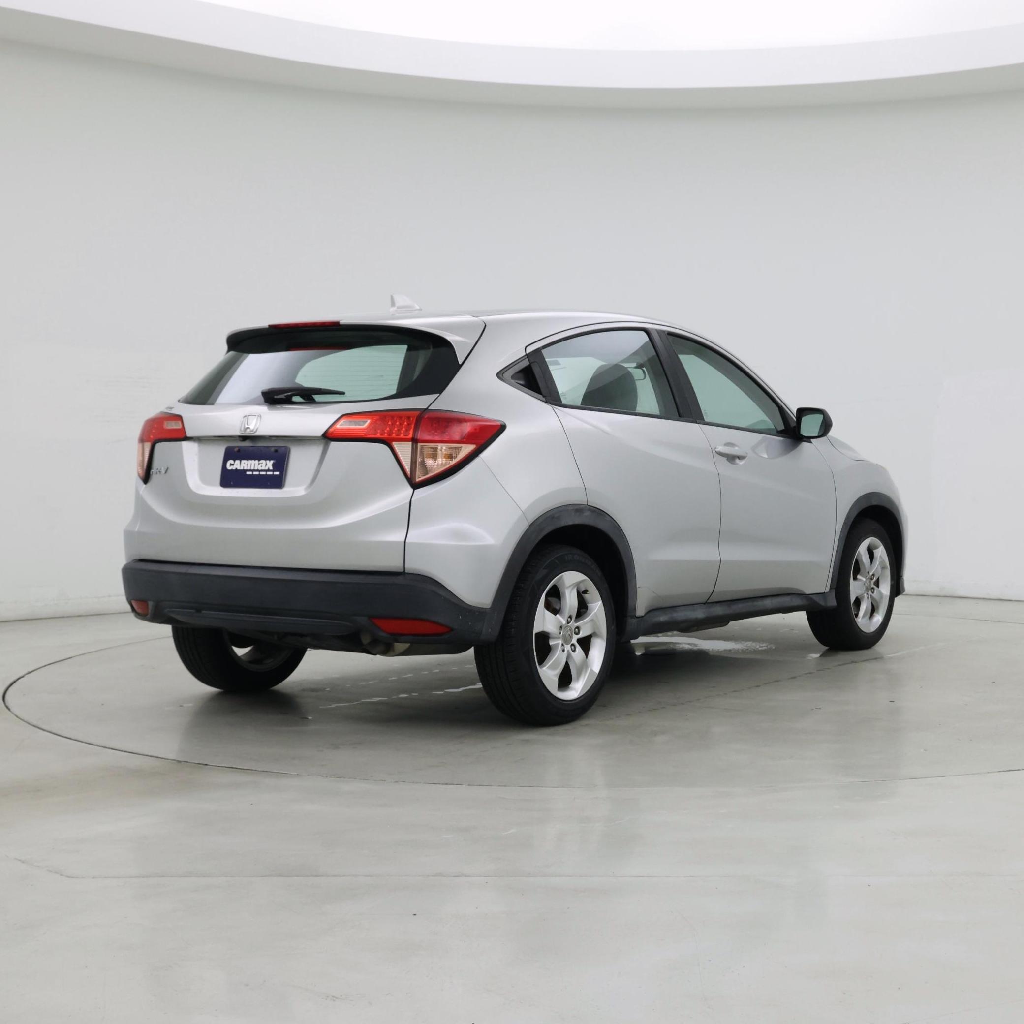 Thumbnail: 2016 Honda HR-V - 8