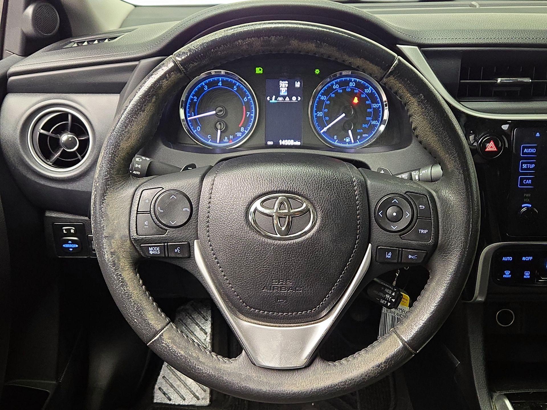 Thumbnail: 2017 Toyota Corolla - 10