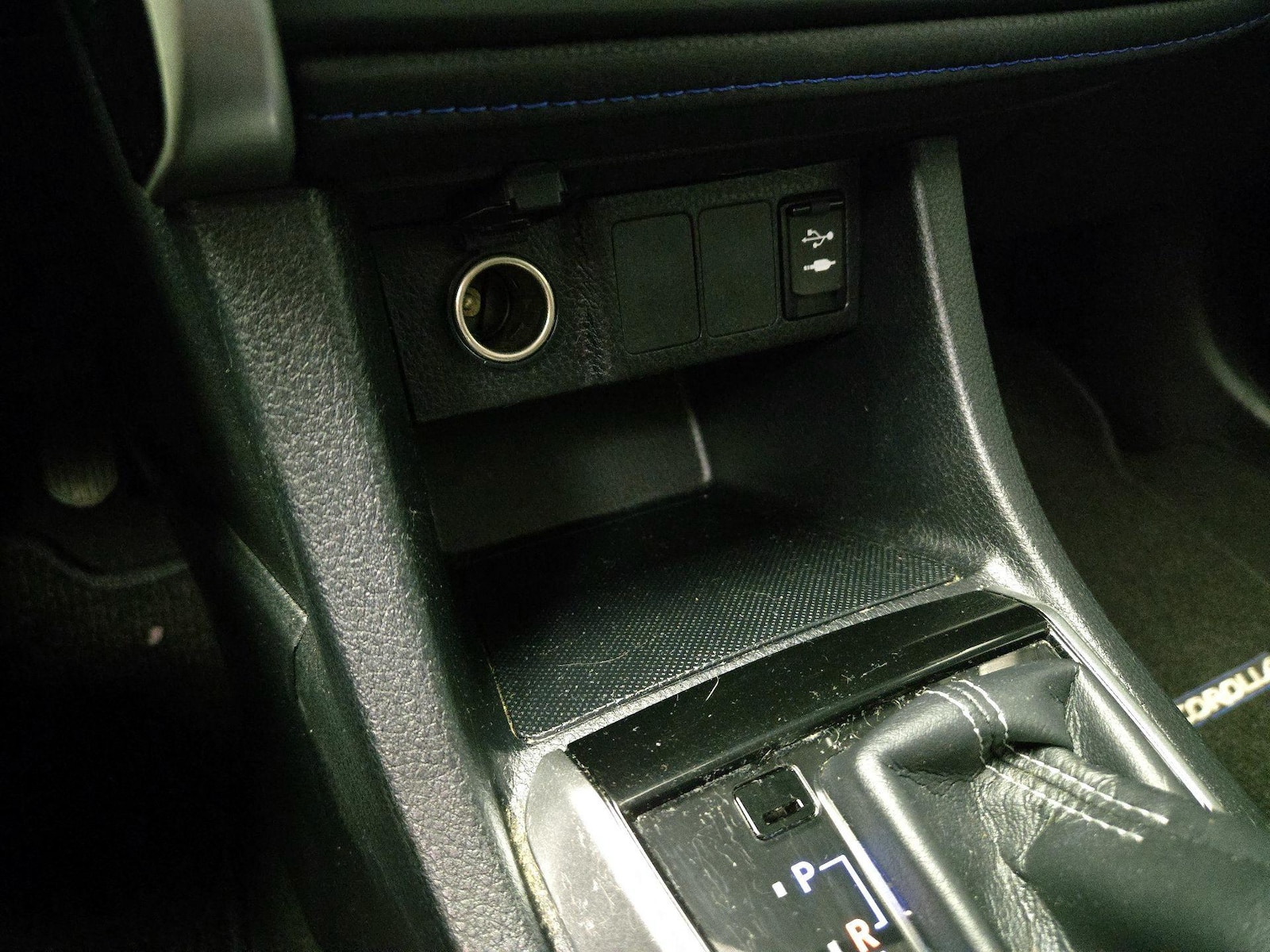 2017 Toyota Corolla SE - Photo 19