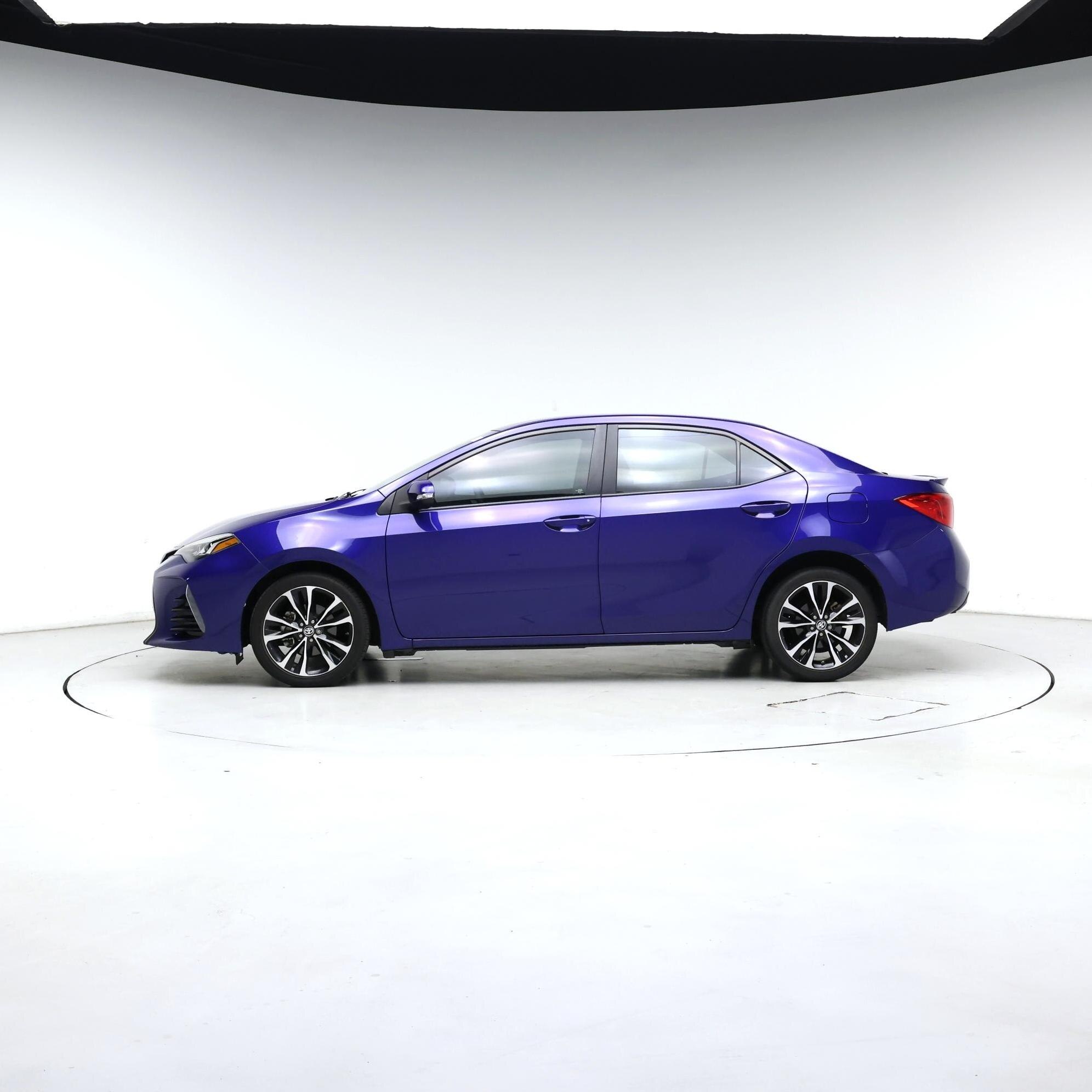 Thumbnail: 2017 Toyota Corolla - 3
