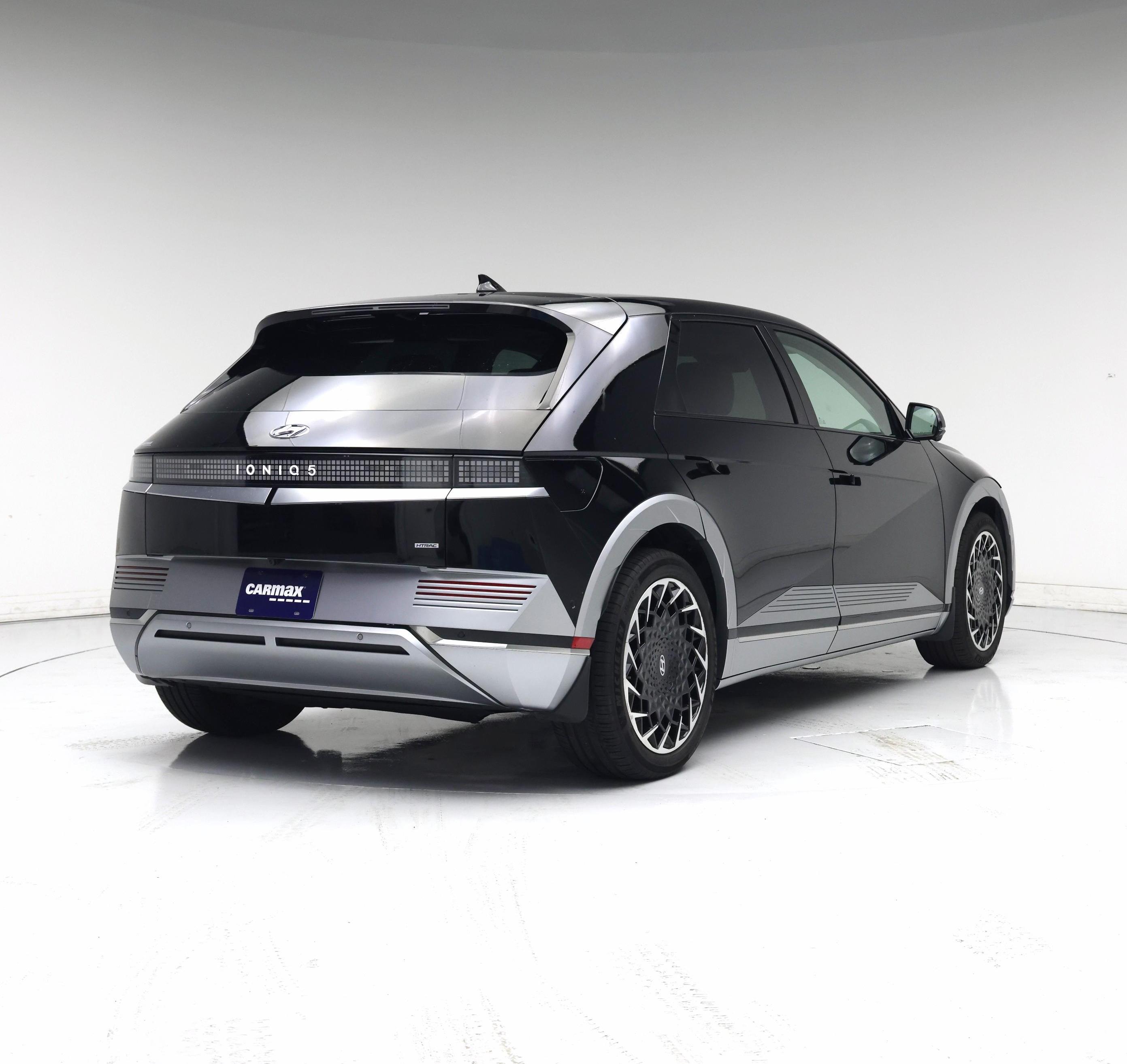 Thumbnail: 2023 Hyundai Ioniq 5 - 8