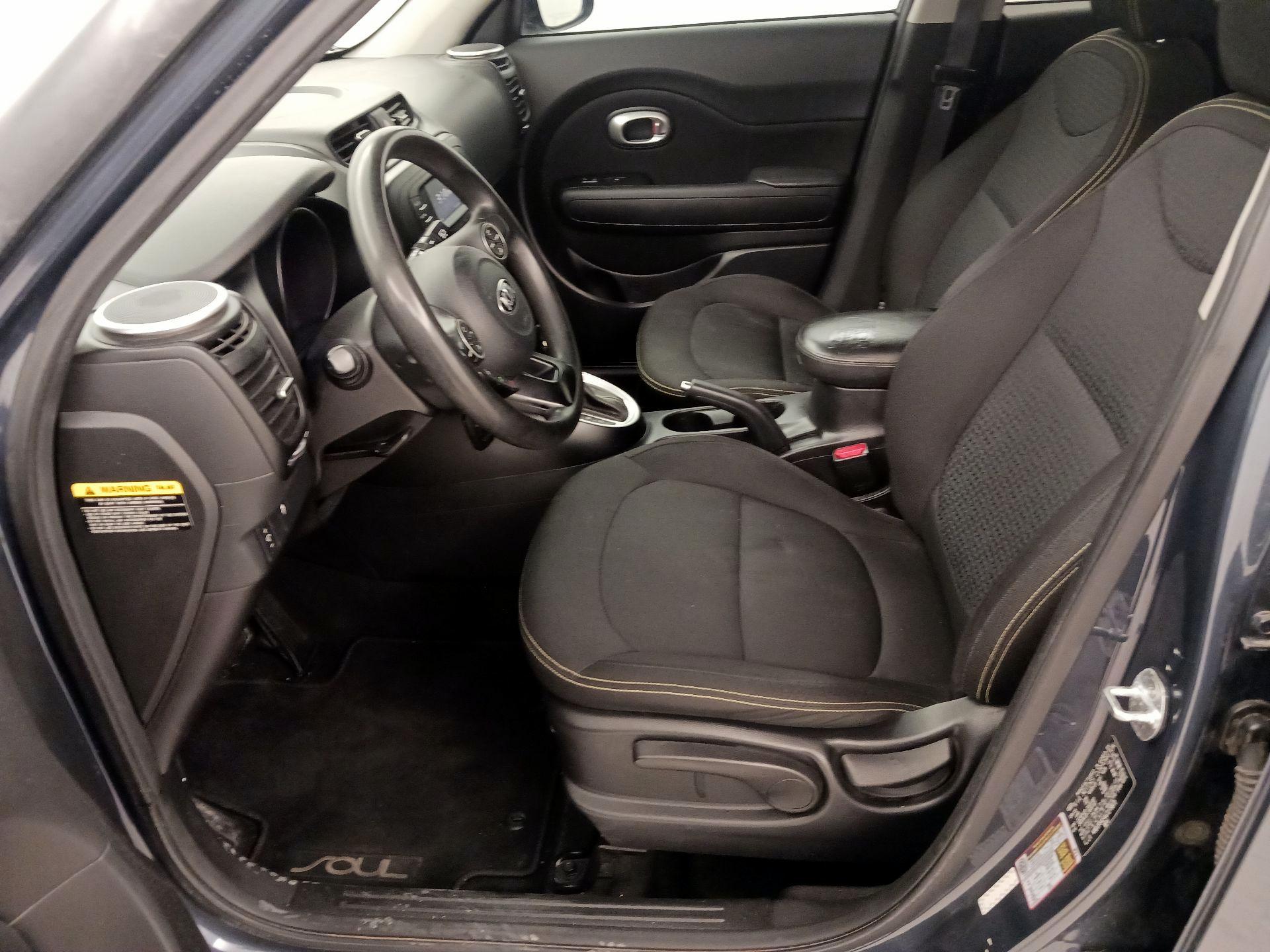 Thumbnail: 2016 Kia Soul - 11