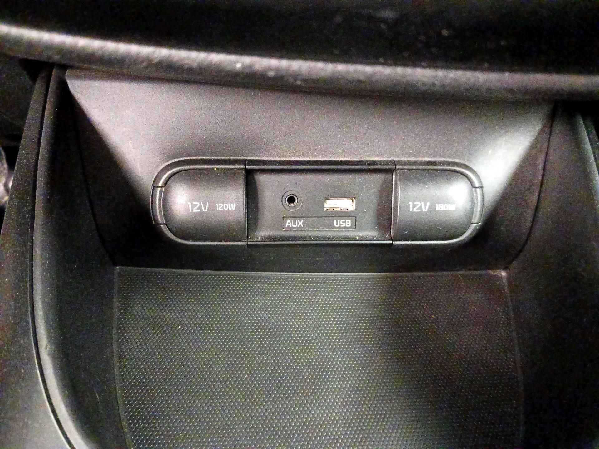 Thumbnail: 2016 Kia Soul - 18