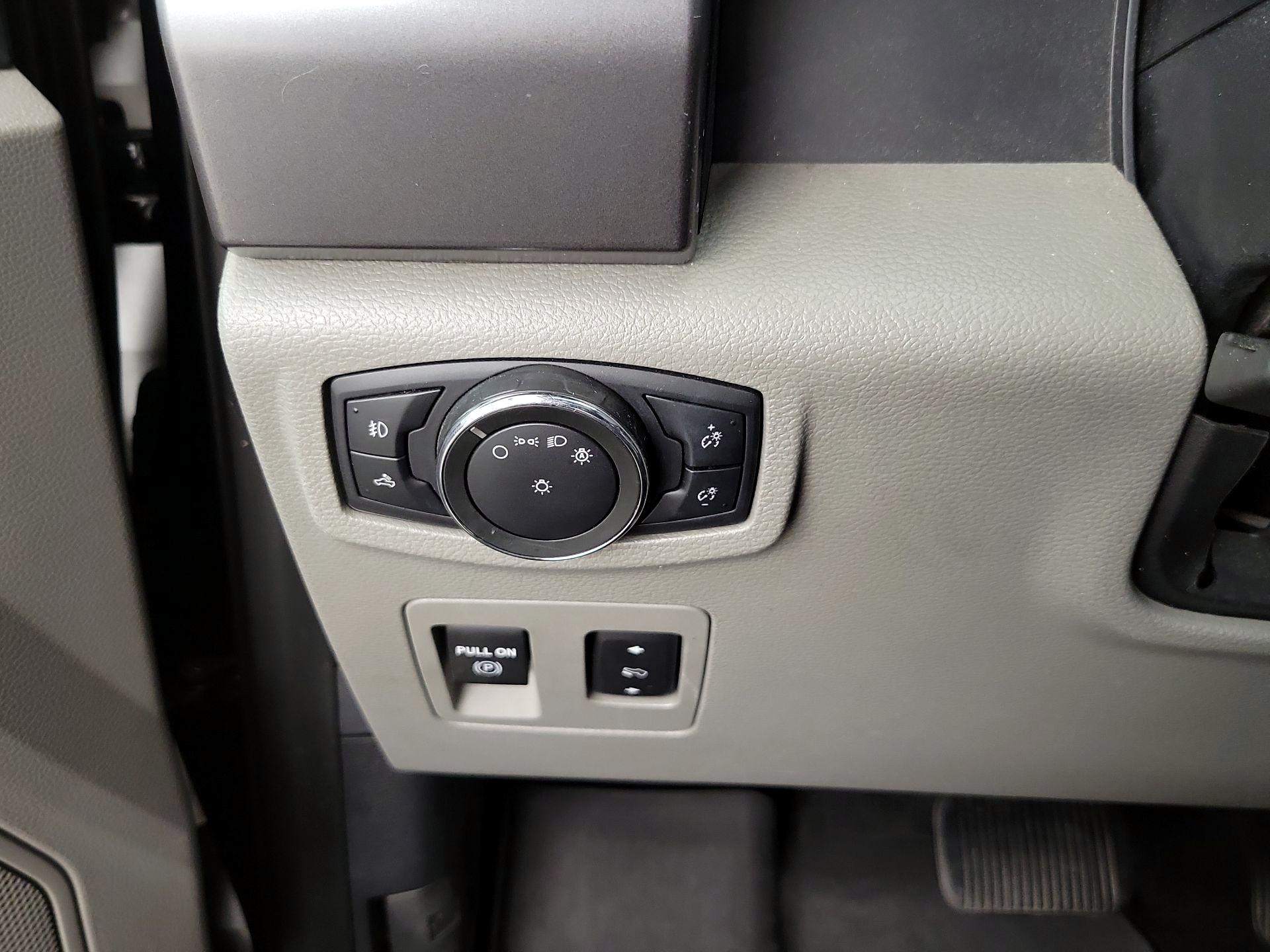 Thumbnail: 2020 Ford F-150 - 13