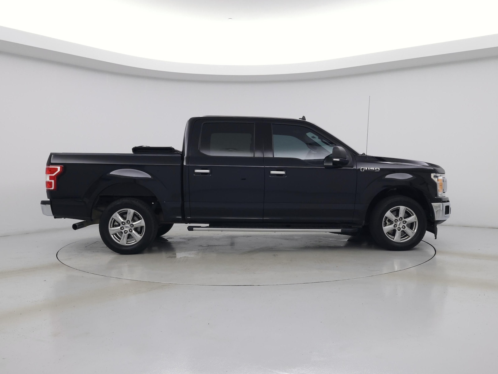 2020 Ford F-150 XLT - Photo 8