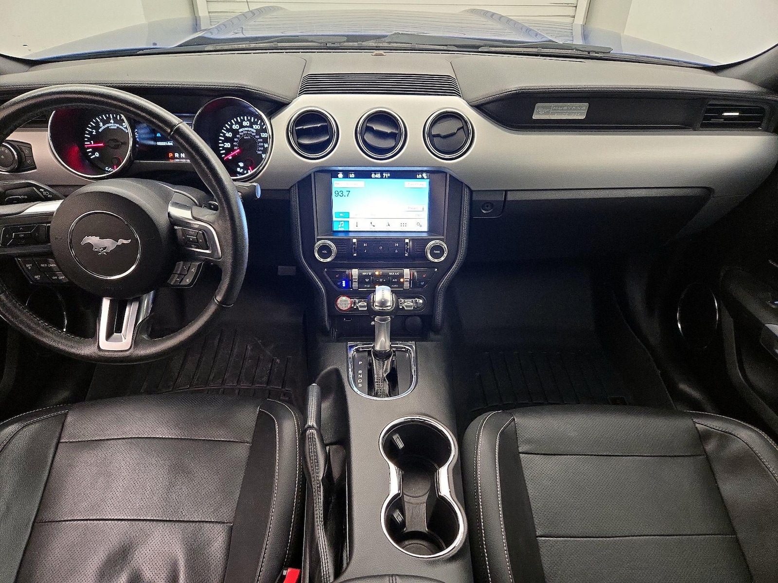 2017 Ford Mustang EcoBoost Premium - Photo 10