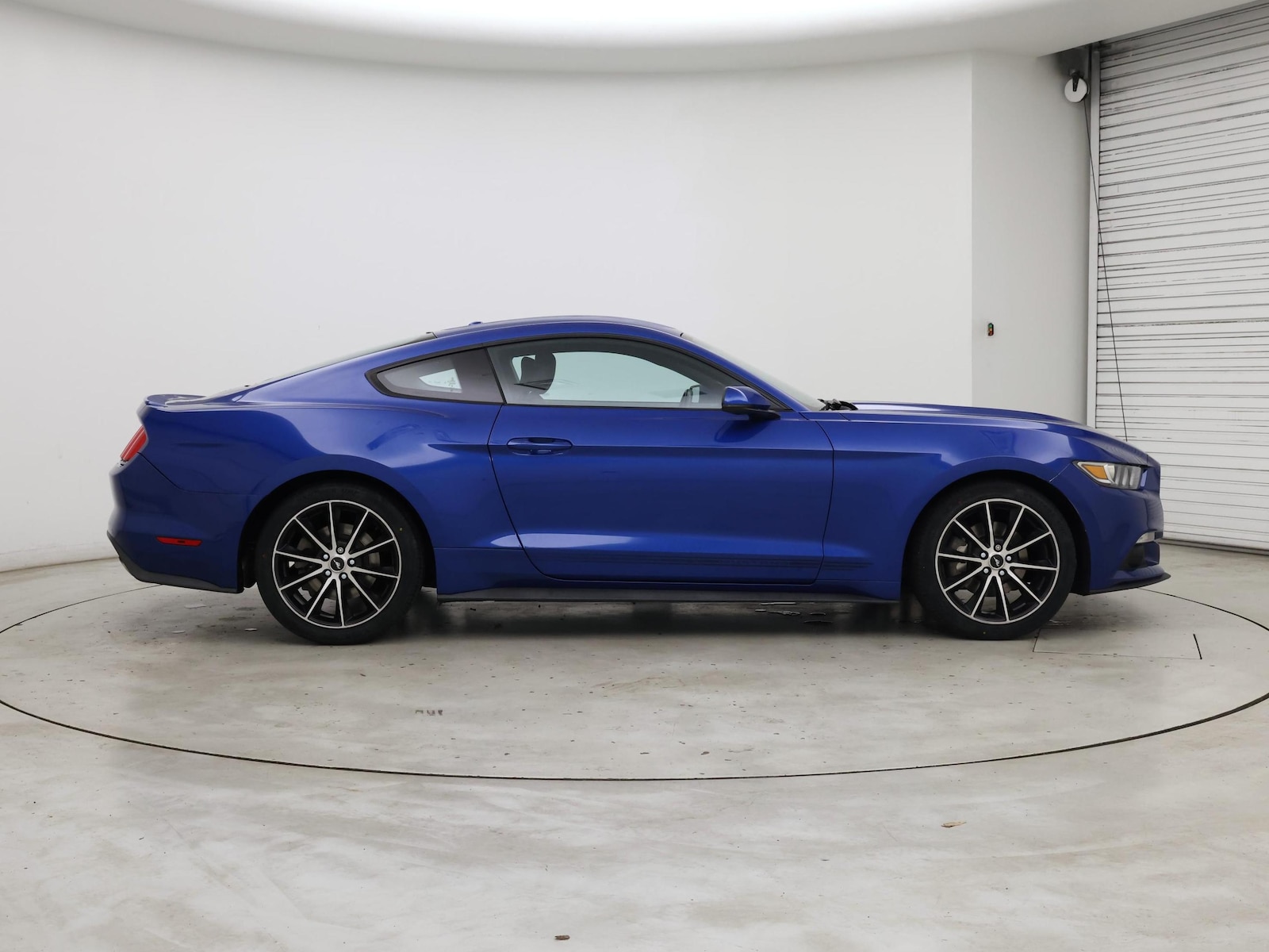 2017 Ford Mustang EcoBoost Premium - Photo 8
