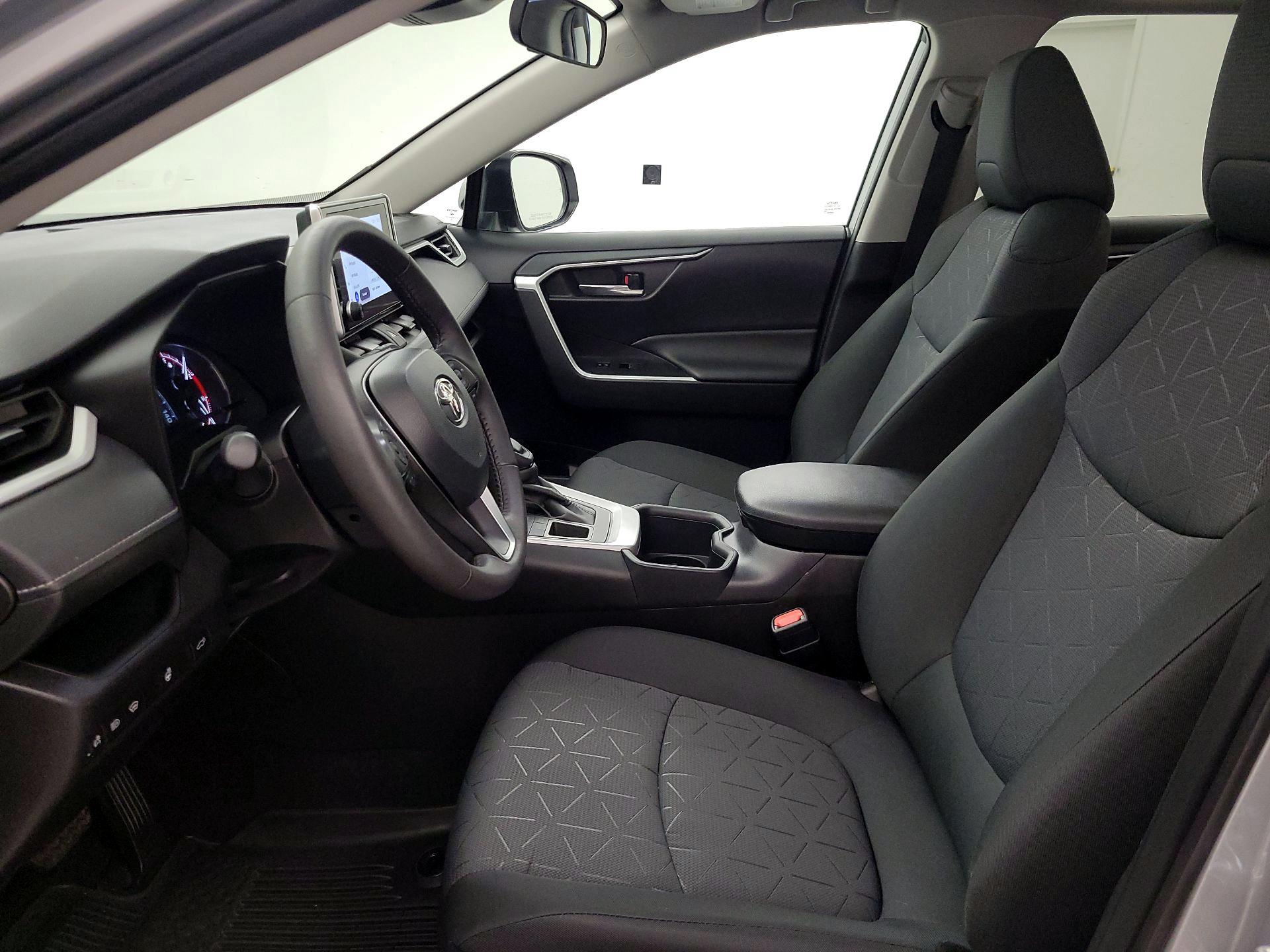 Thumbnail: 2025 Toyota RAV4 - 11