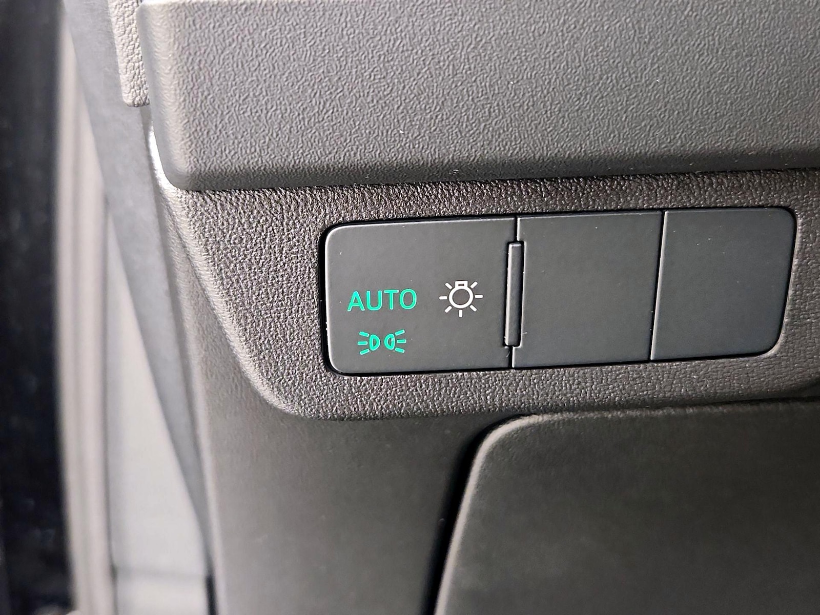 2023 Audi Q4 e-tron Premium Plus - Photo 14