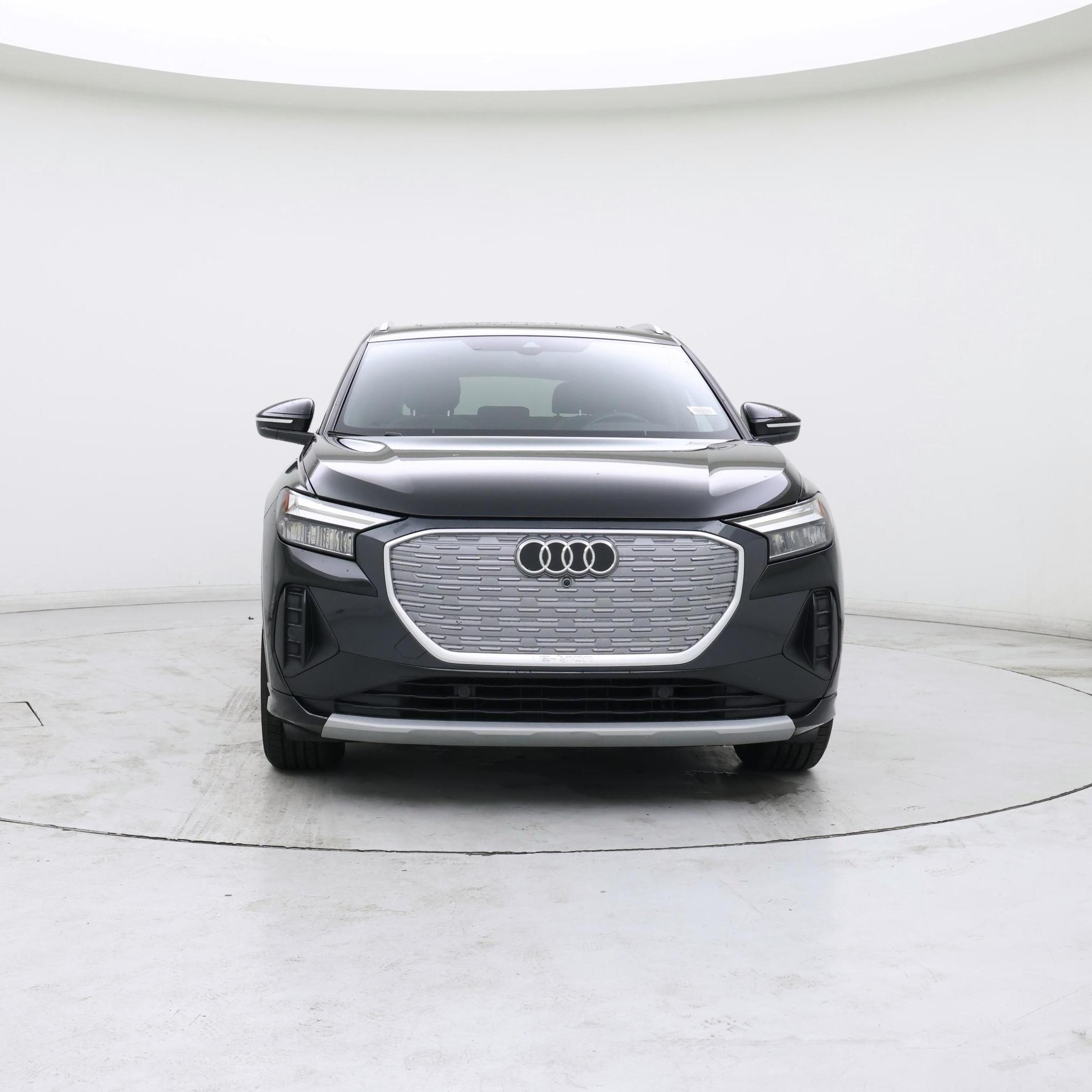 Thumbnail: 2023 Audi Q4 e-tron - 5