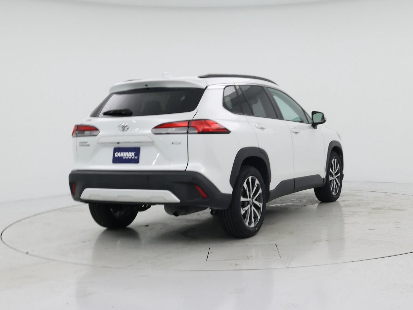 2023 Toyota Corolla Cross XLE - Photo 9