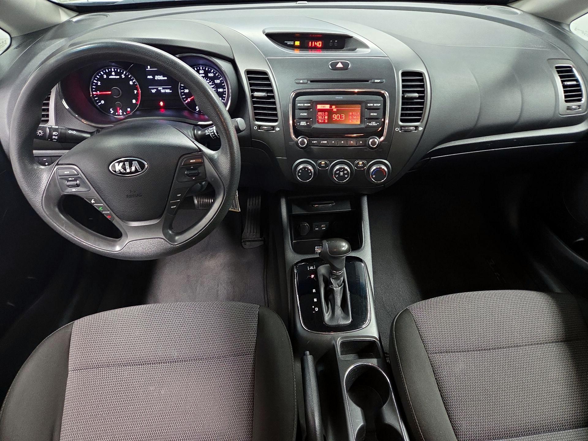 Thumbnail: 2017 Kia Forte - 9