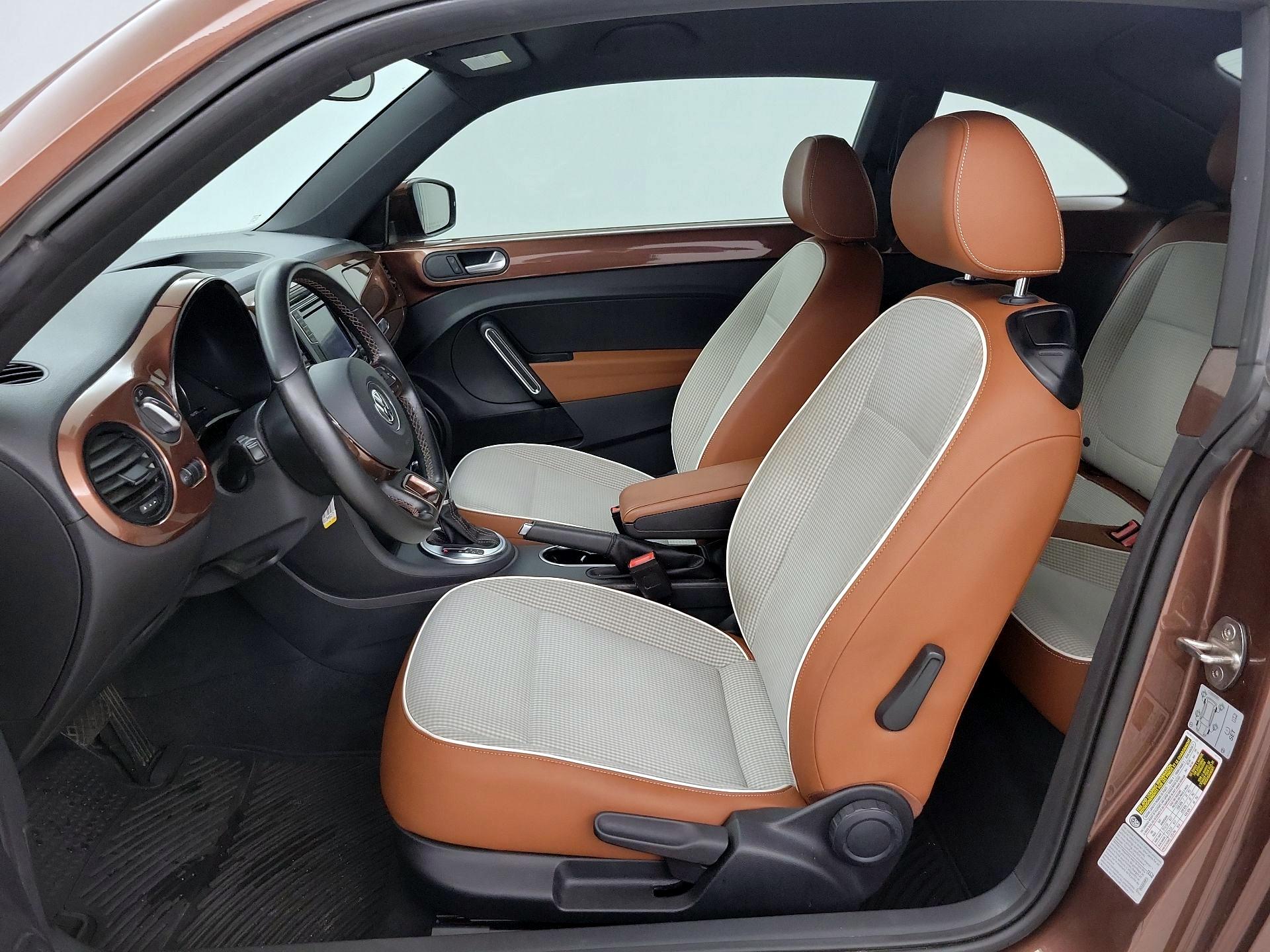 Thumbnail: 2017 Volkswagen Beetle - 11
