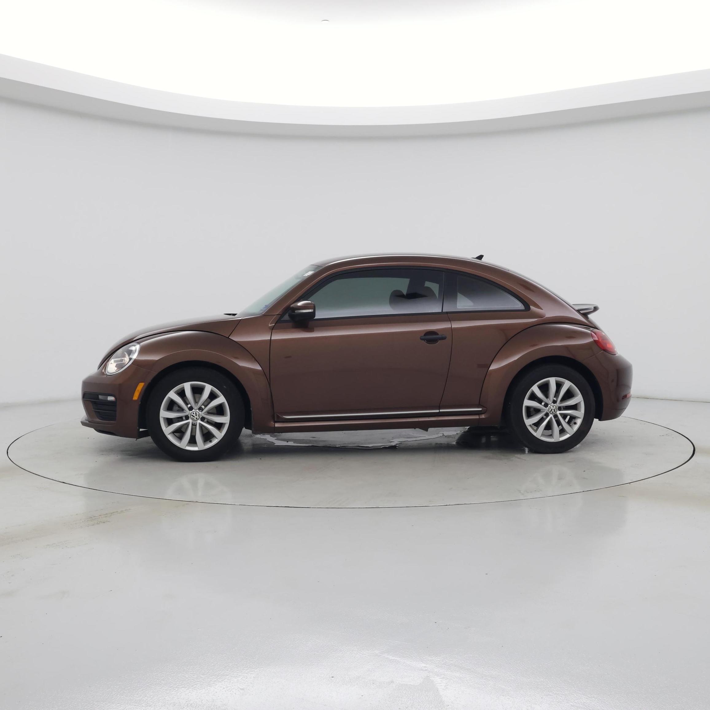 Thumbnail: 2017 Volkswagen Beetle - 3